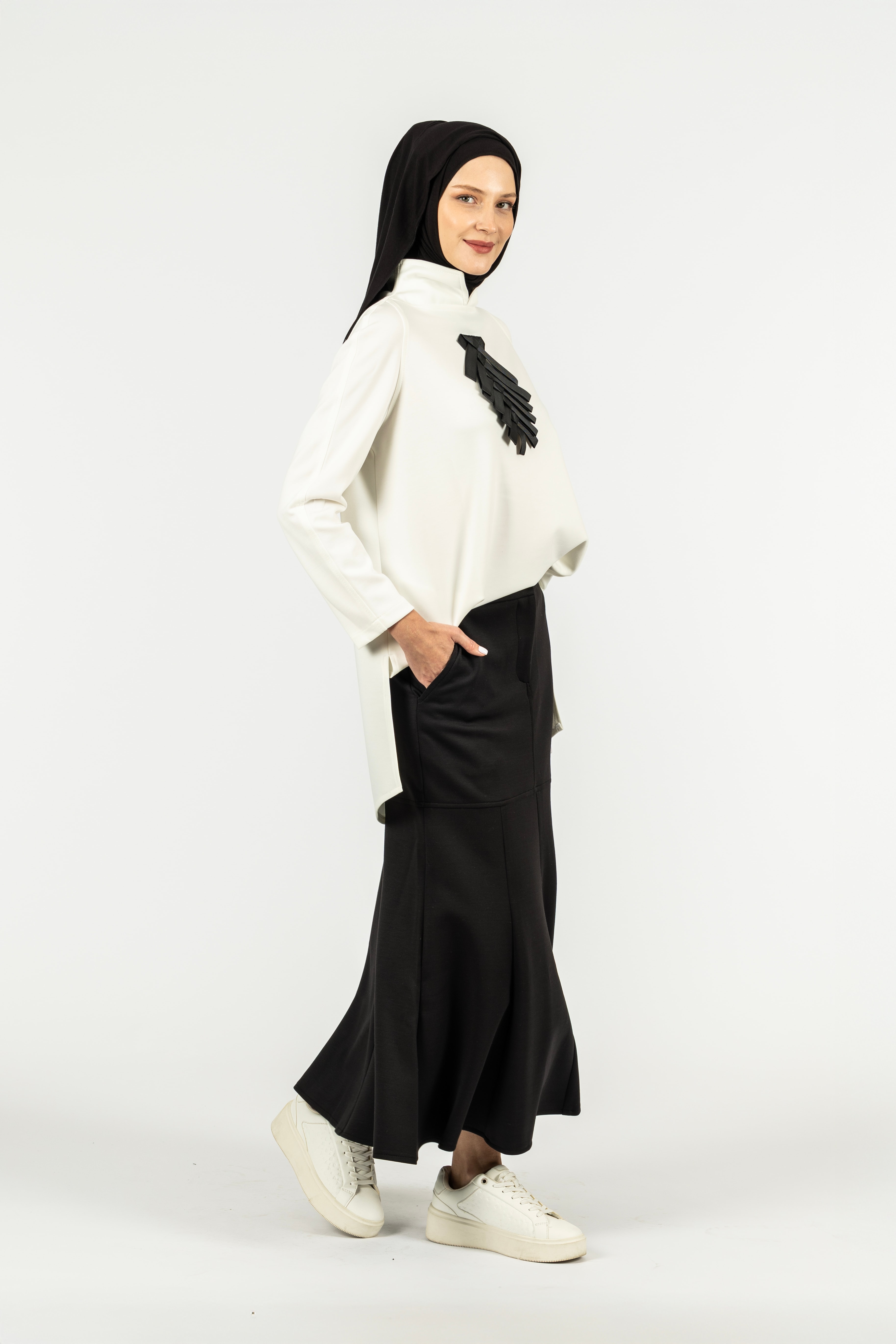 Kurdeleli Sweat - Beyaz