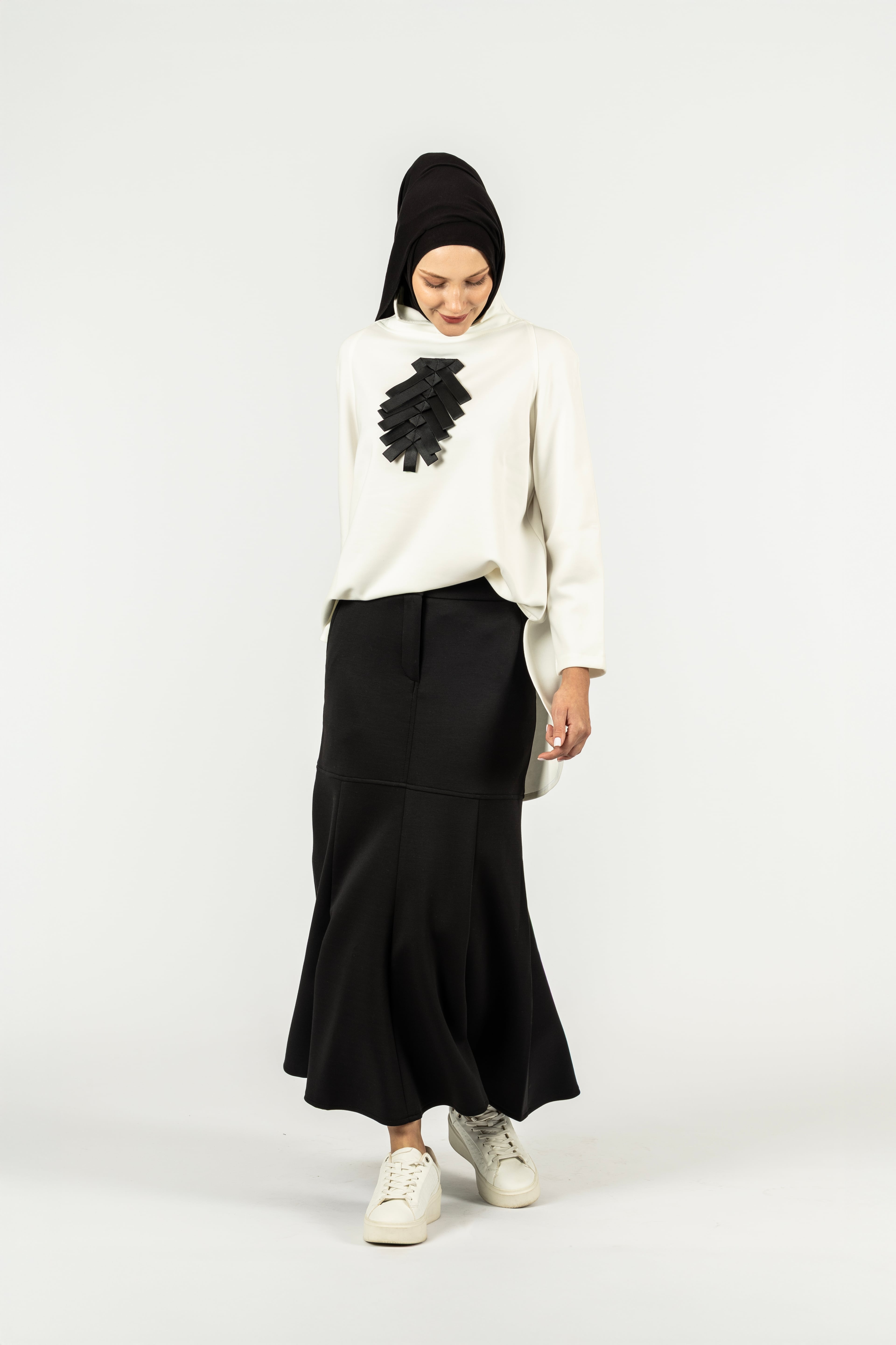 Kurdeleli Sweat - Beyaz