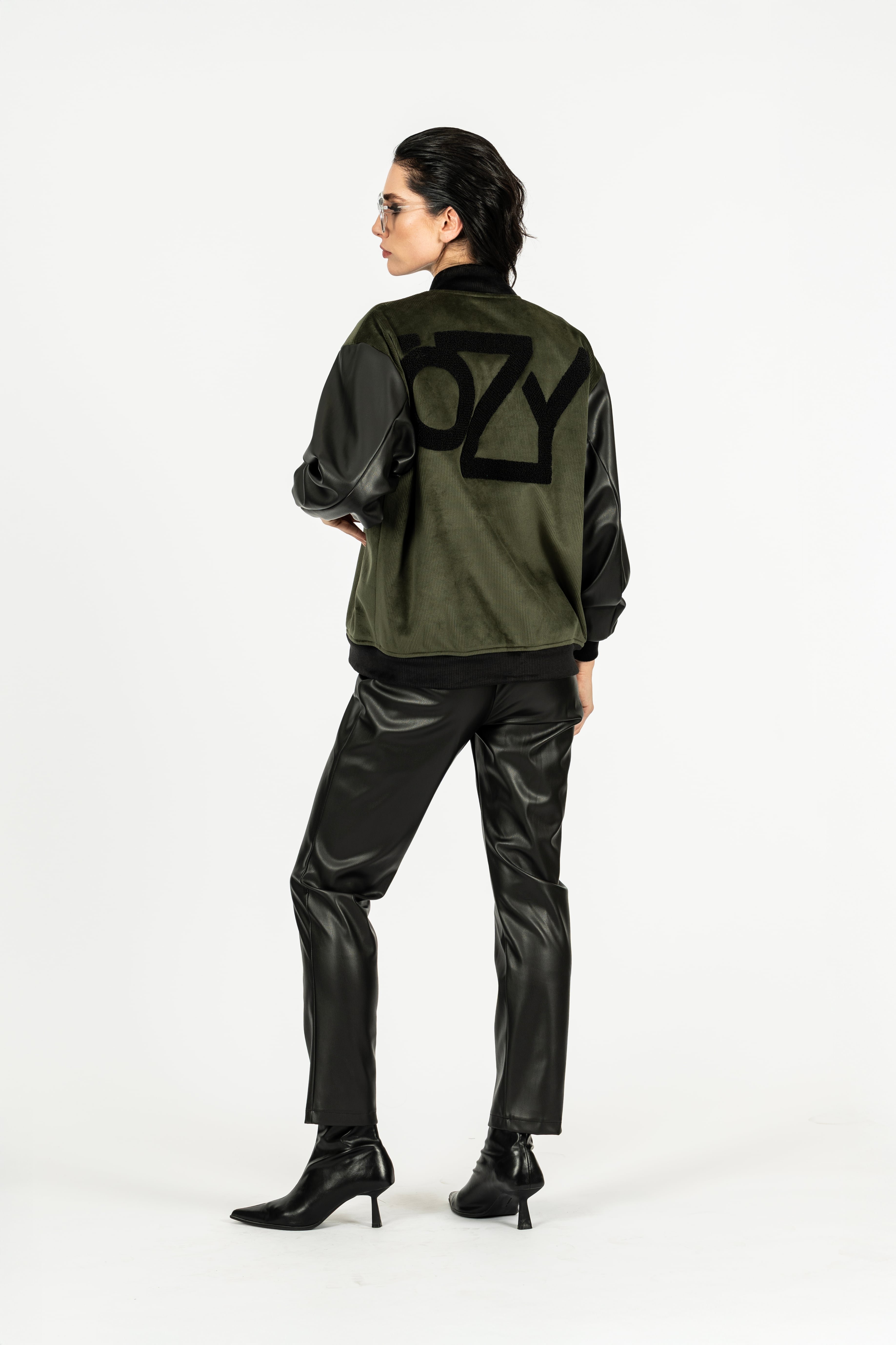 Barbara Bomber Mont