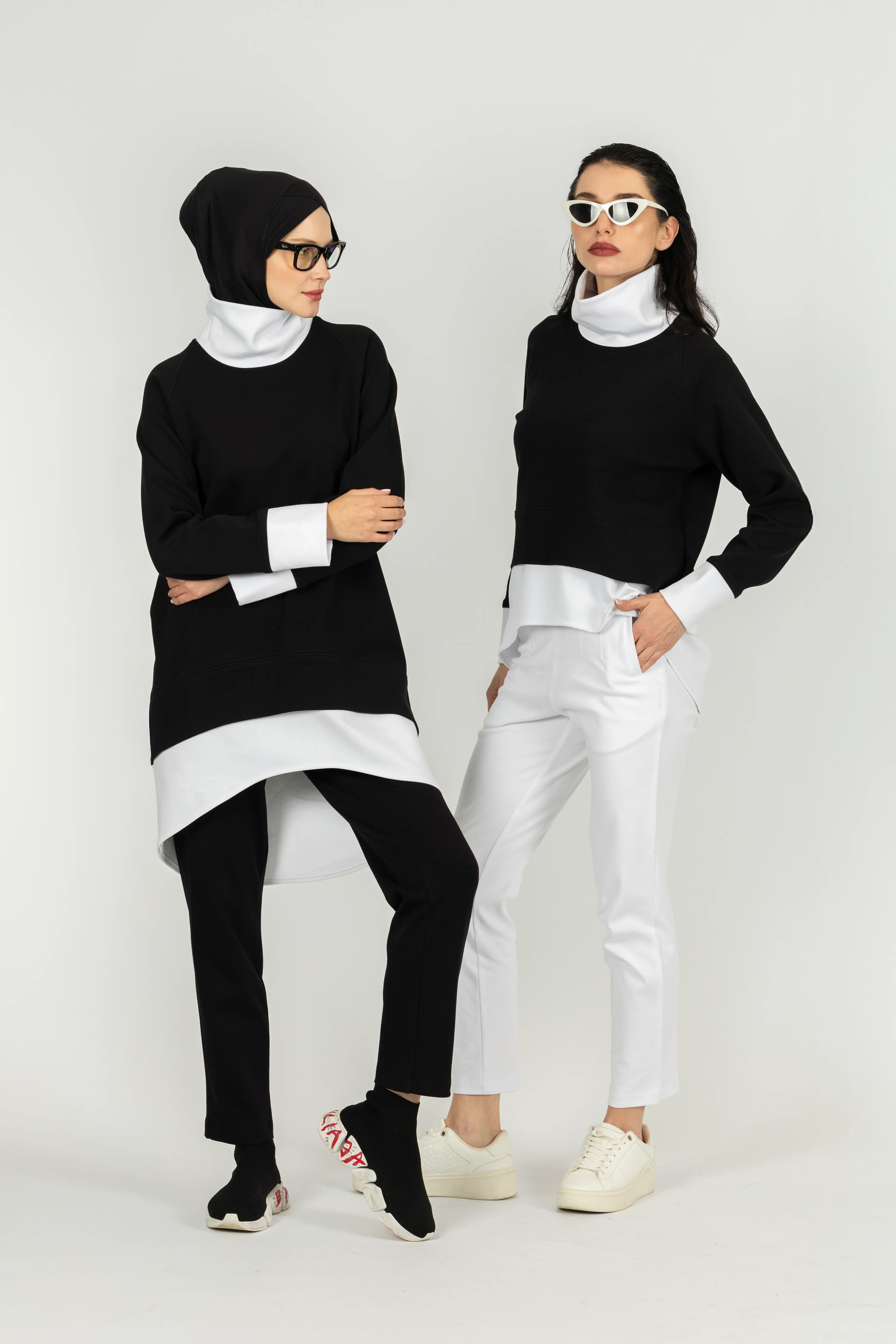 Boğazlı Kısa Sweat