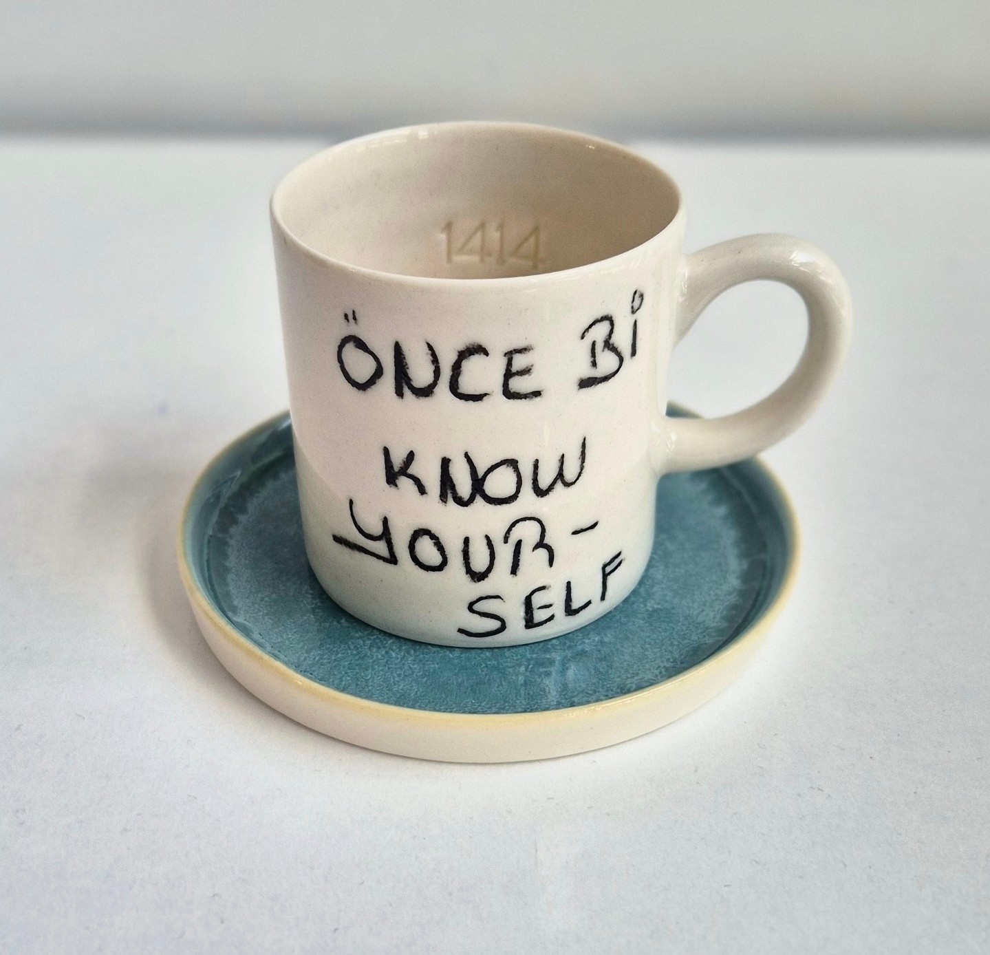 Porselen Fincan "önce bi know sonra bi love yourself"