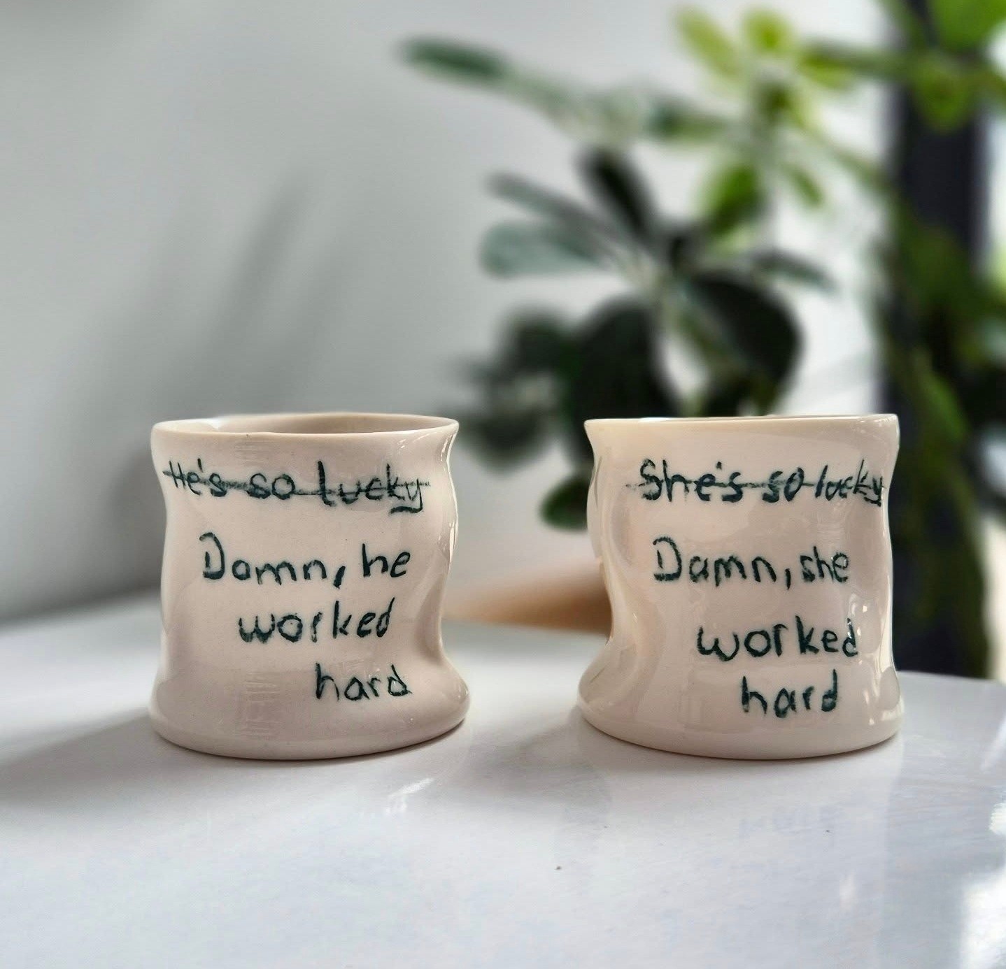 Porselen Amorf Kulpsuz Kupa "she worked hard"