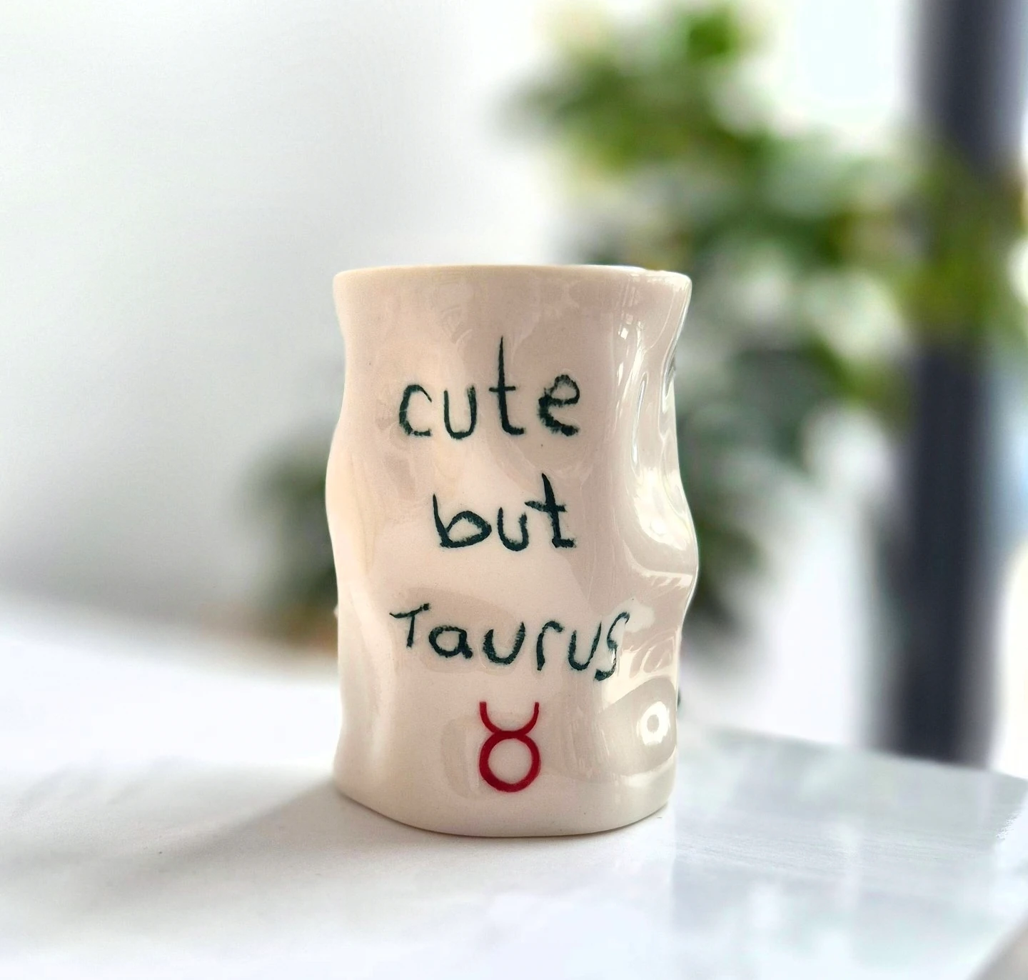 "cute but taurus" Boğa Burcu Porselen Amorf Kupa