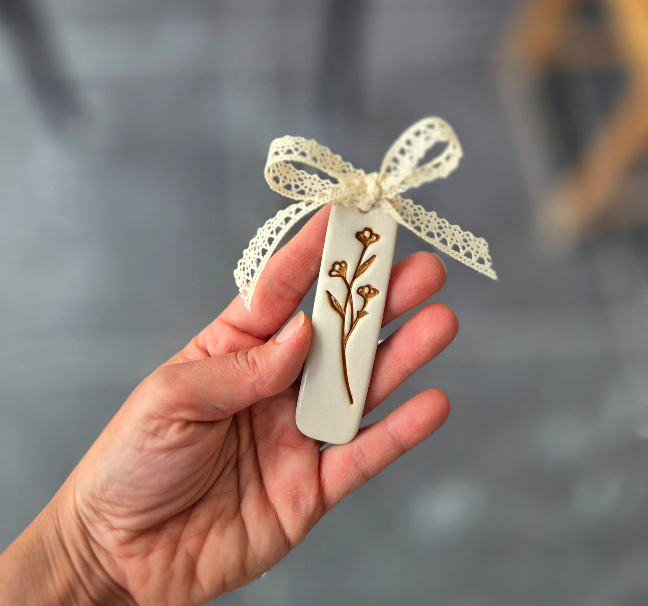 Porselen Kitap Ayracı