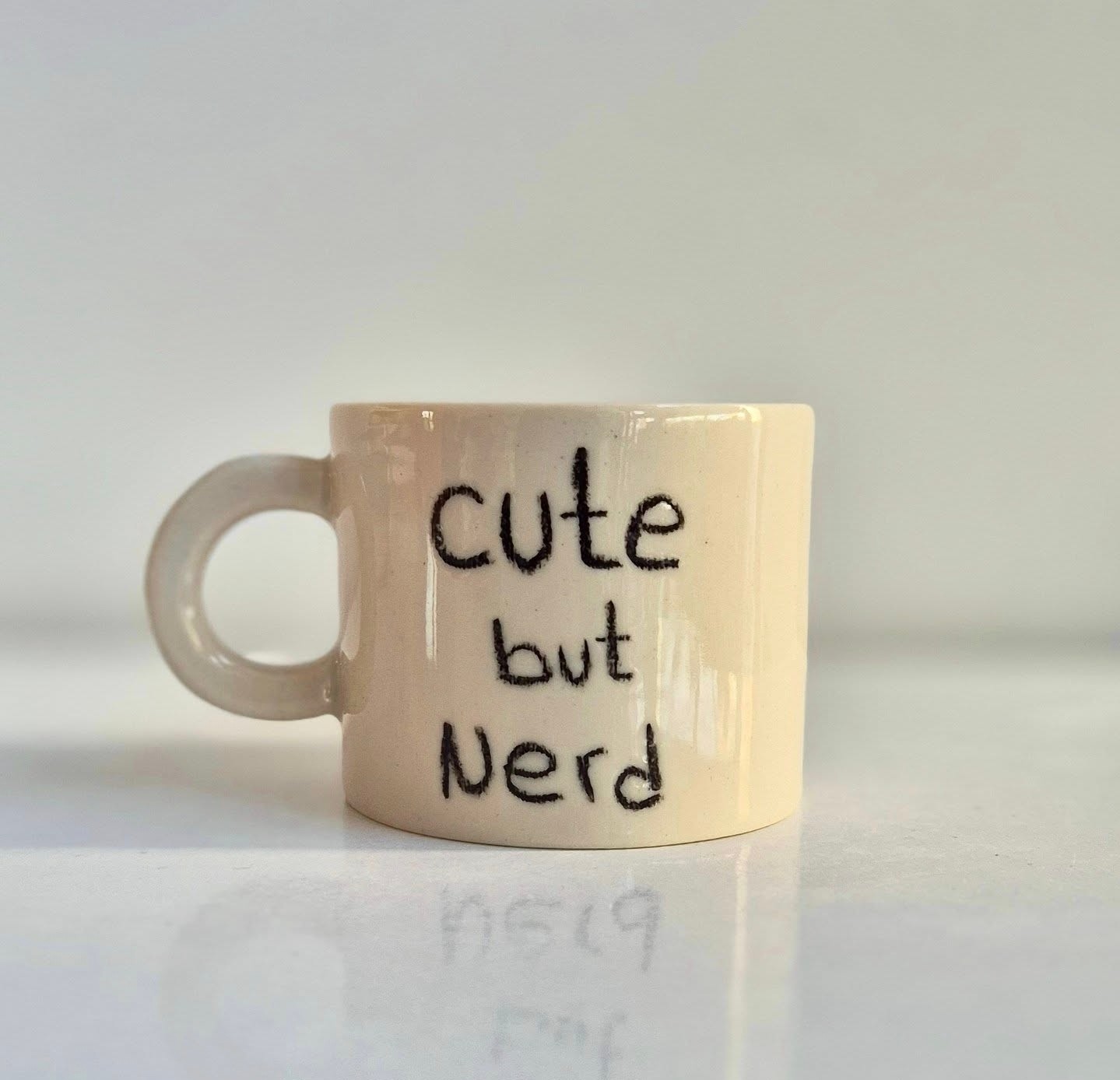 Stoneware Kupa " cute but nerd "