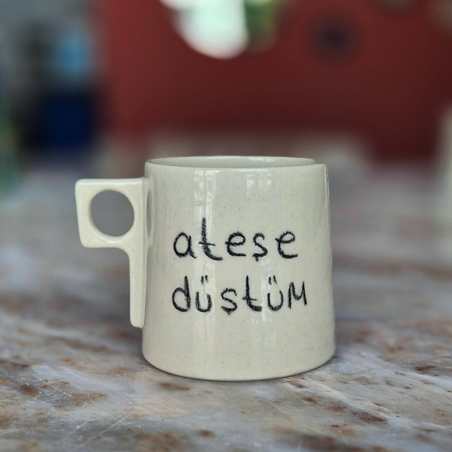 Stoneware Kupa "ateşe düştüm"