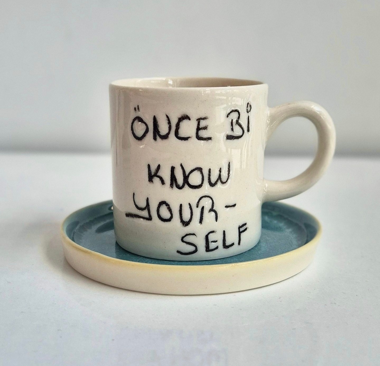 Porselen Fincan "önce bi know sonra bi love yourself"