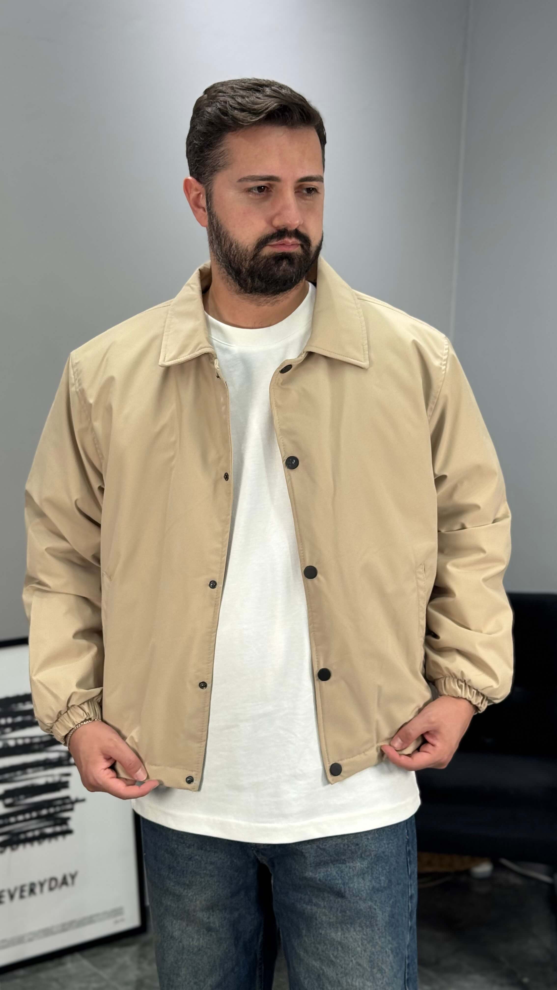 Liora Kapitoneli Bomber Mont