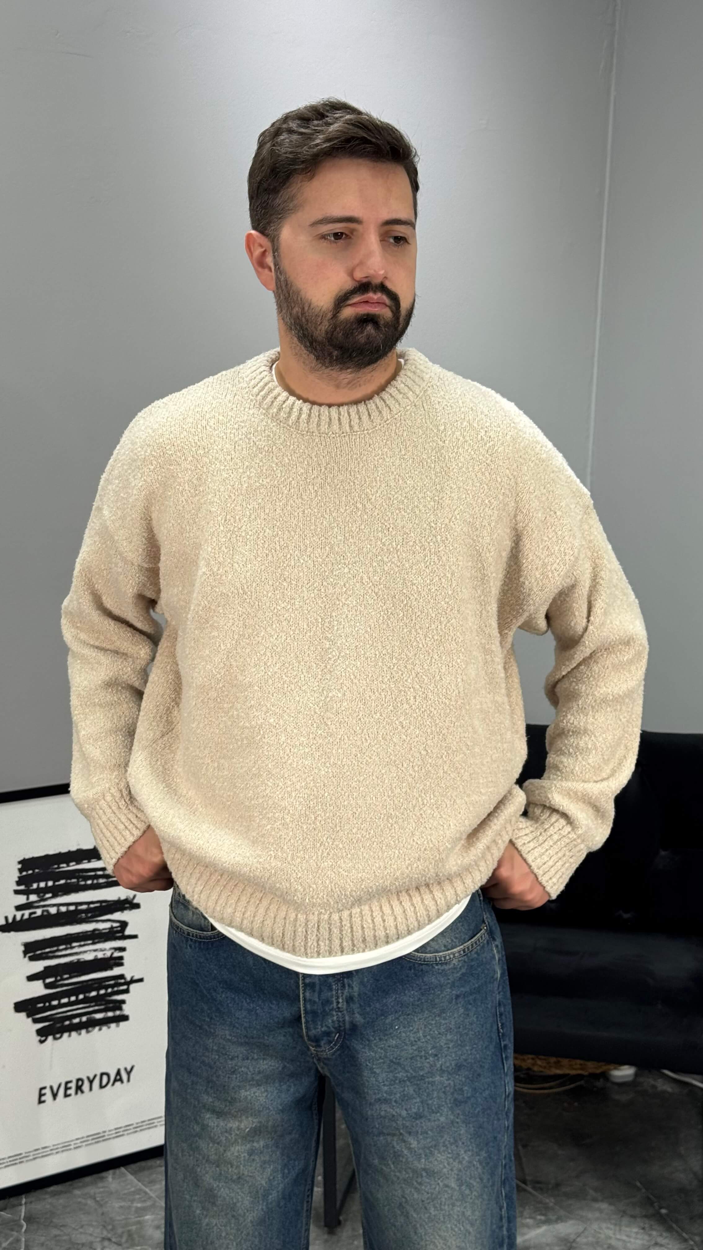 Yumuşak Dokulu Boxy Fit Oversize Kazak - Krem