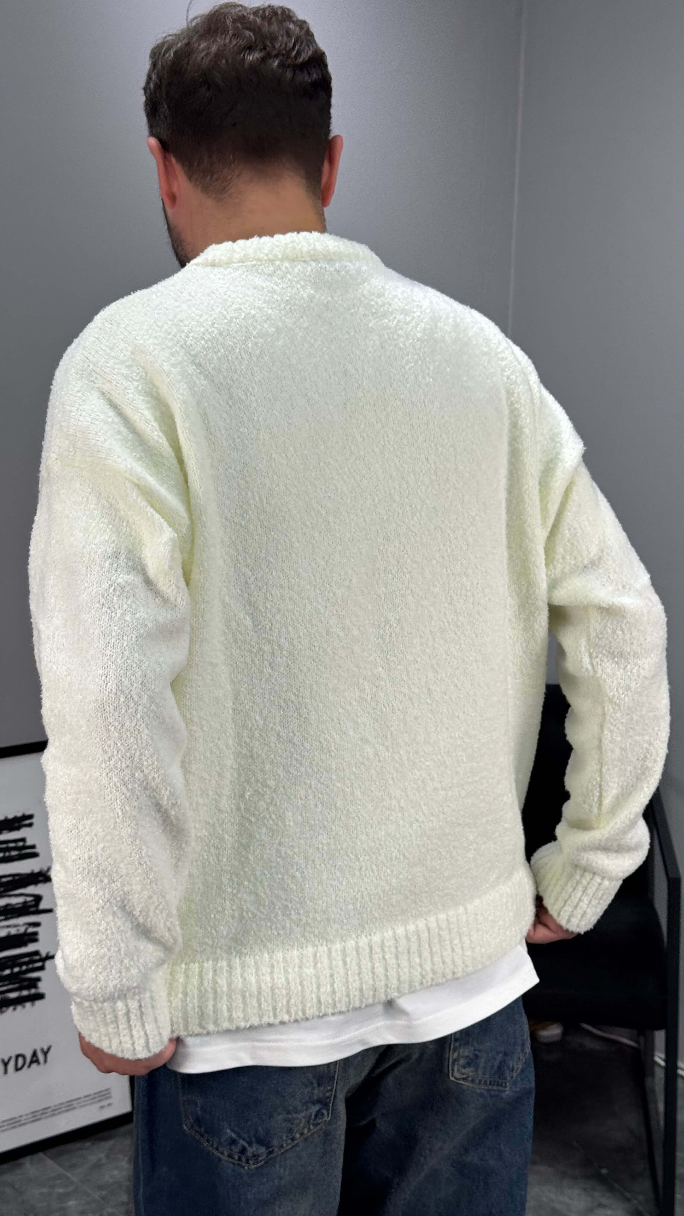 Yumuşak Dokulu Boxy Fit Oversize Kazak - Beyaz