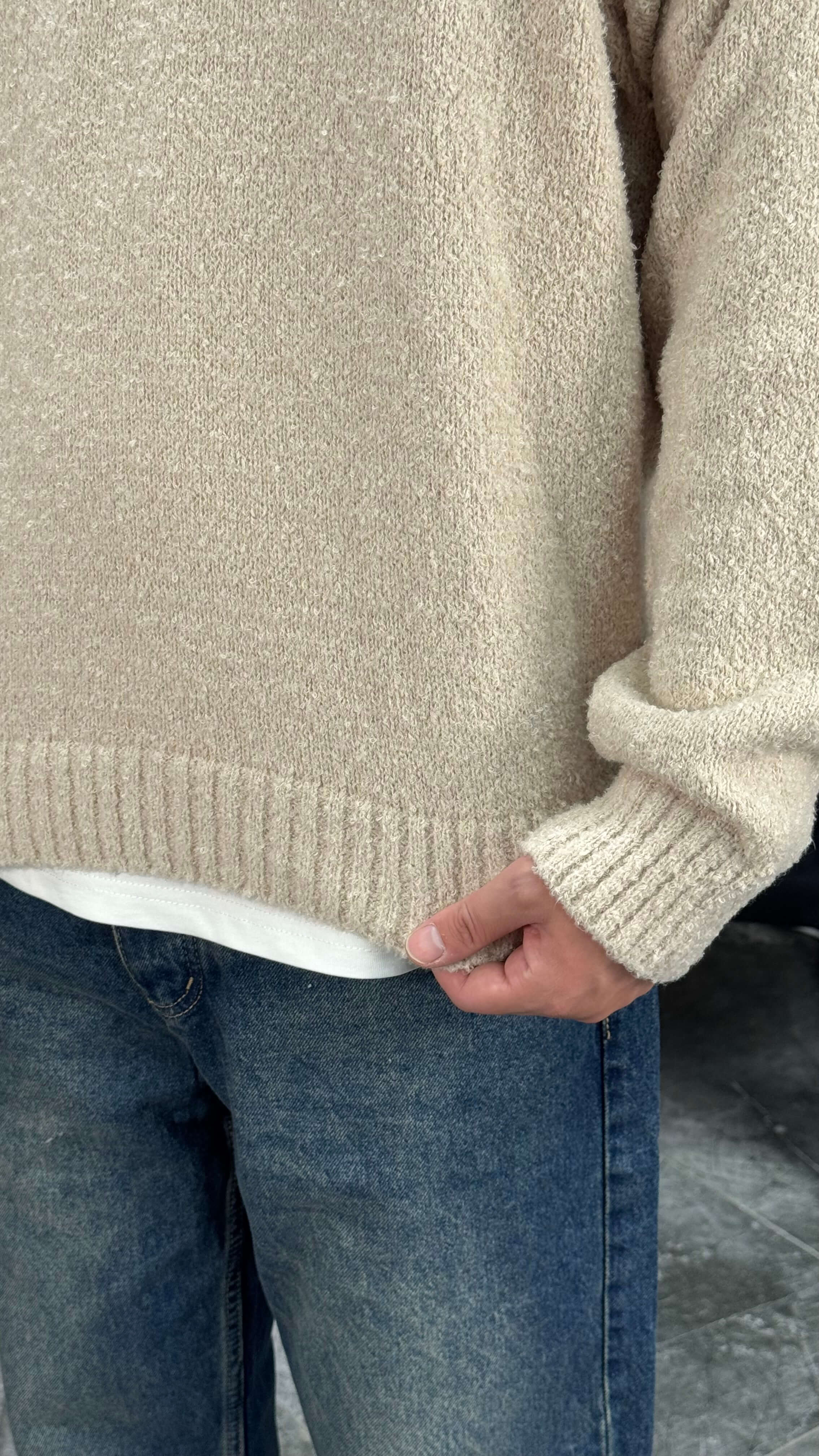 Yumuşak Dokulu Boxy Fit Oversize Kazak - Krem
