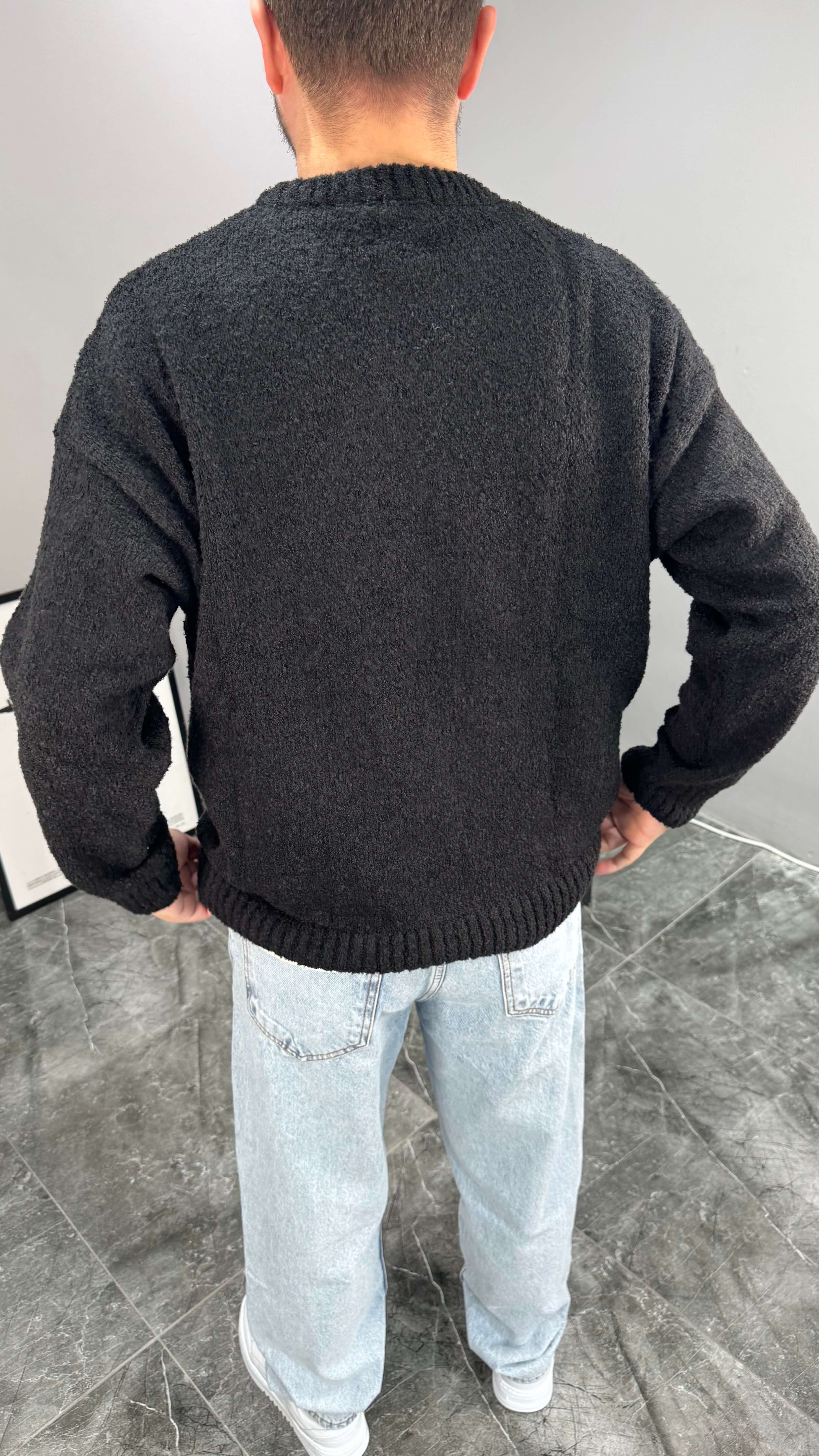 Yumuşak Dokulu Boxy Fit Oversize Kazak - Siyah