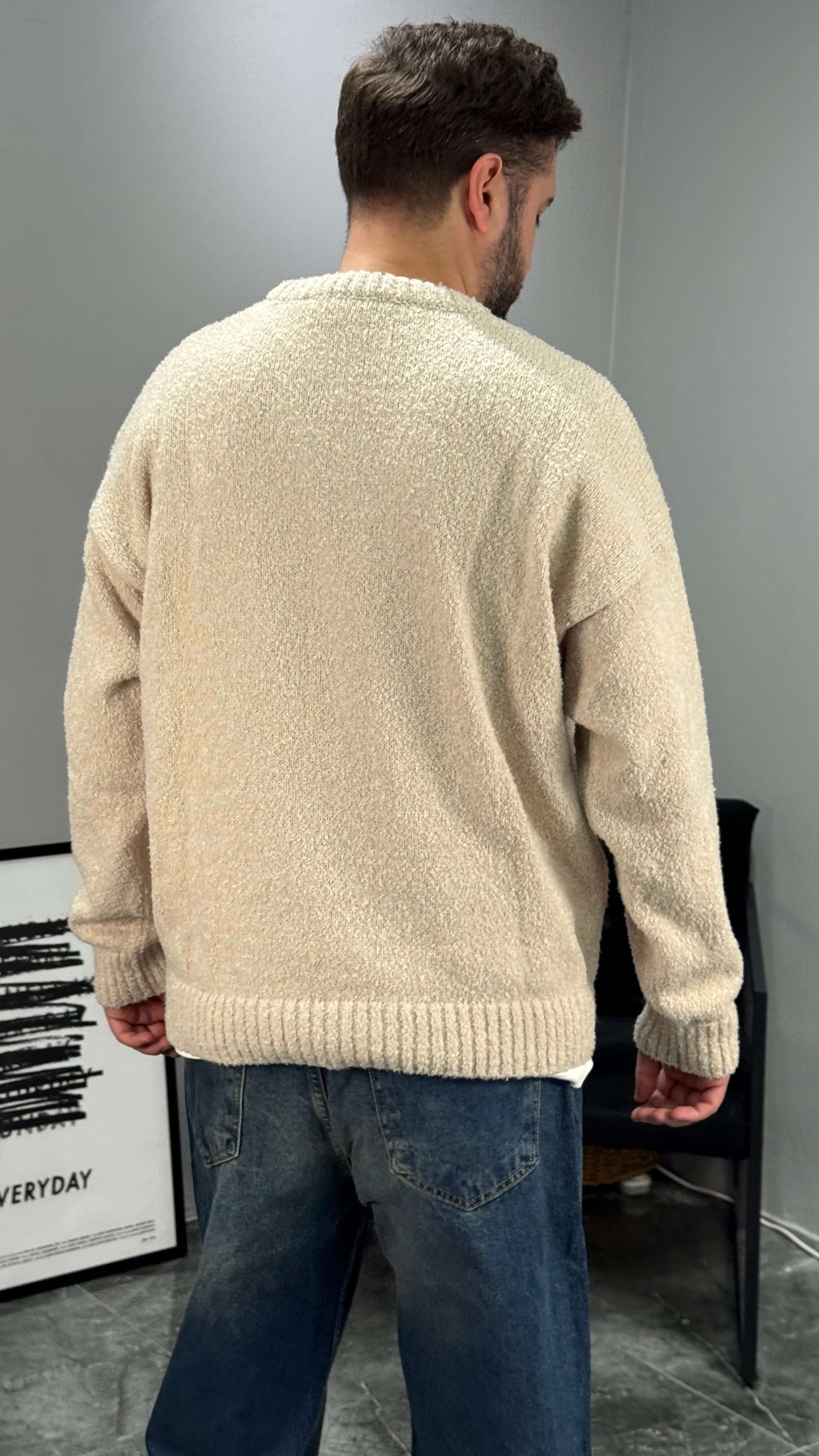 Yumuşak Dokulu Boxy Fit Oversize Kazak - Krem