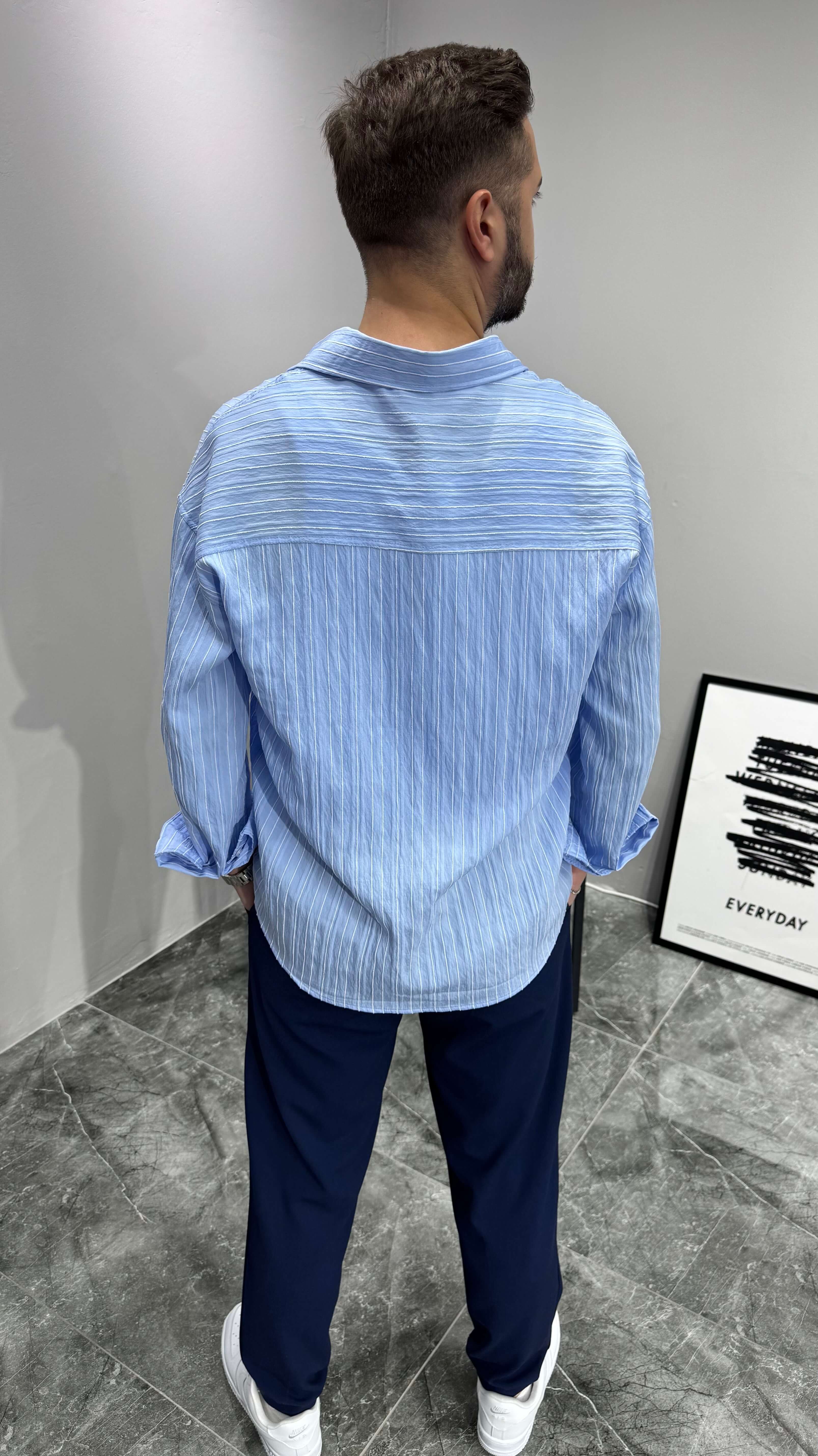 Çizgi Detay Oversize Kalıp Crinkle Kumaş Erkek Gömlek - Açık Mavi