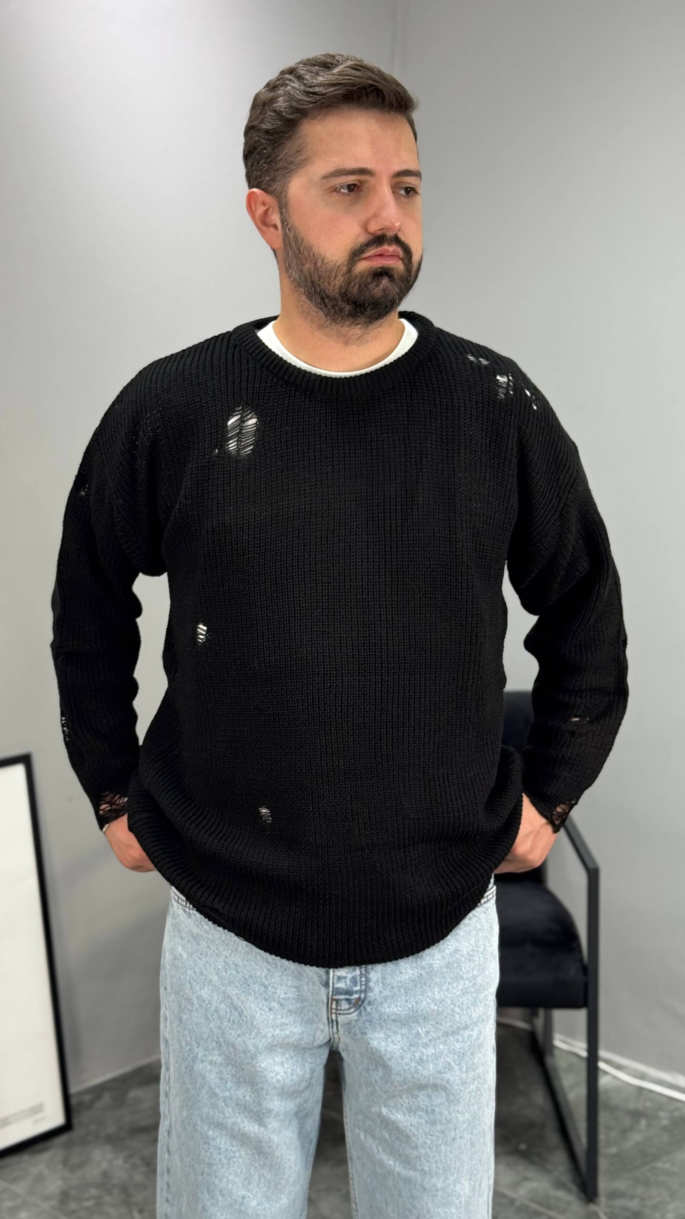 Yırtık Detay Oversize Örme Kazak