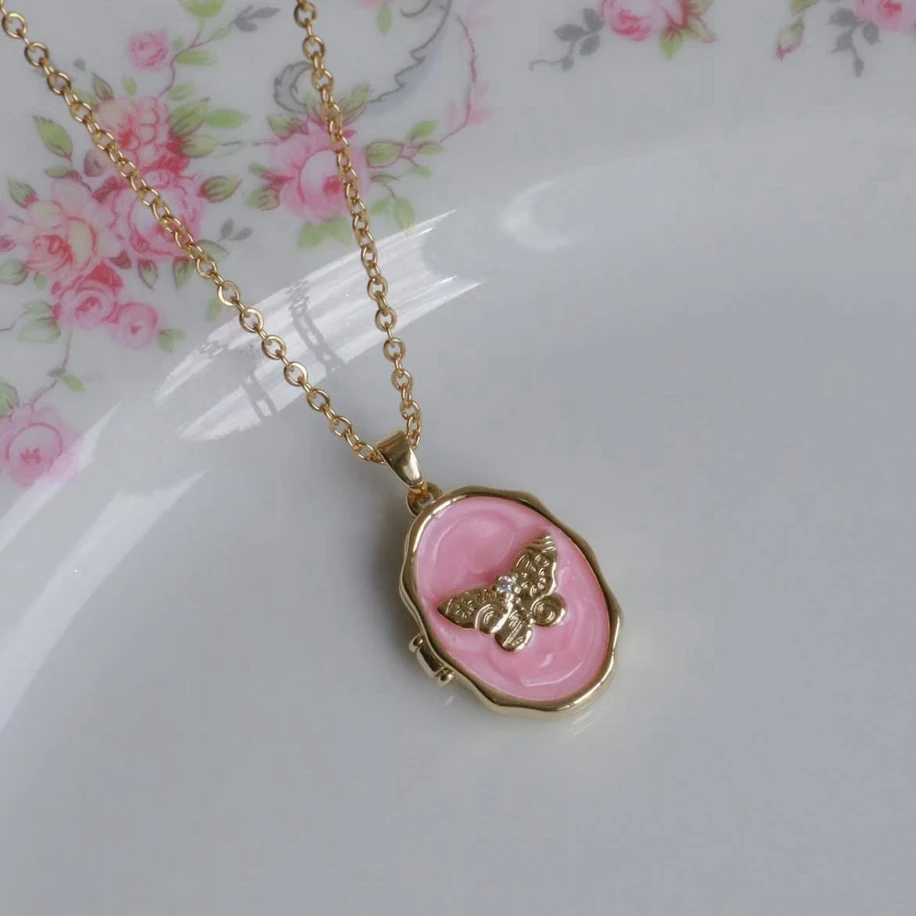 Vintage Pembe Mineli Kelebek Kolye