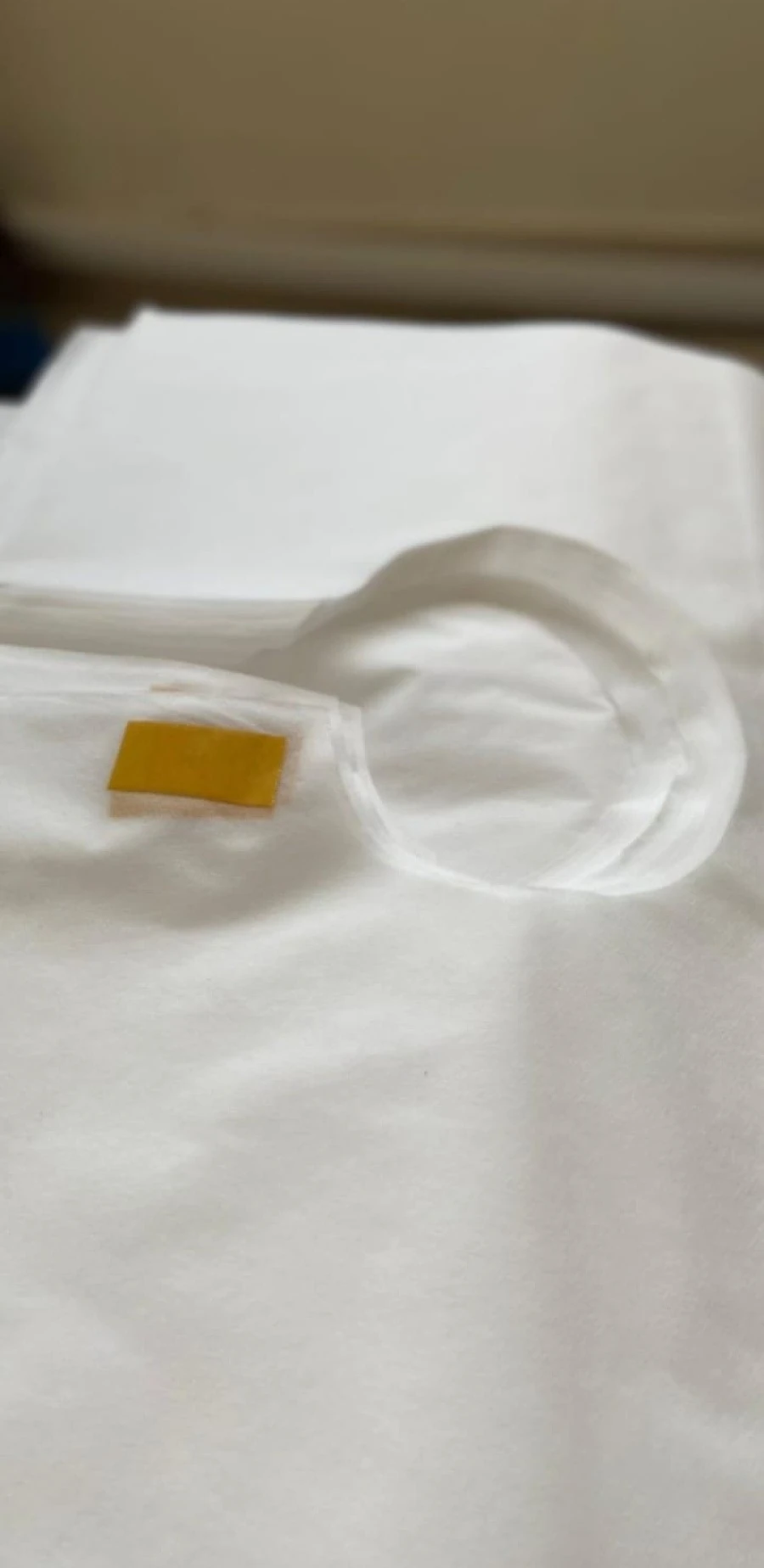 Disposable Nonwoven Capes – Individually Wrapped - 50 pieces