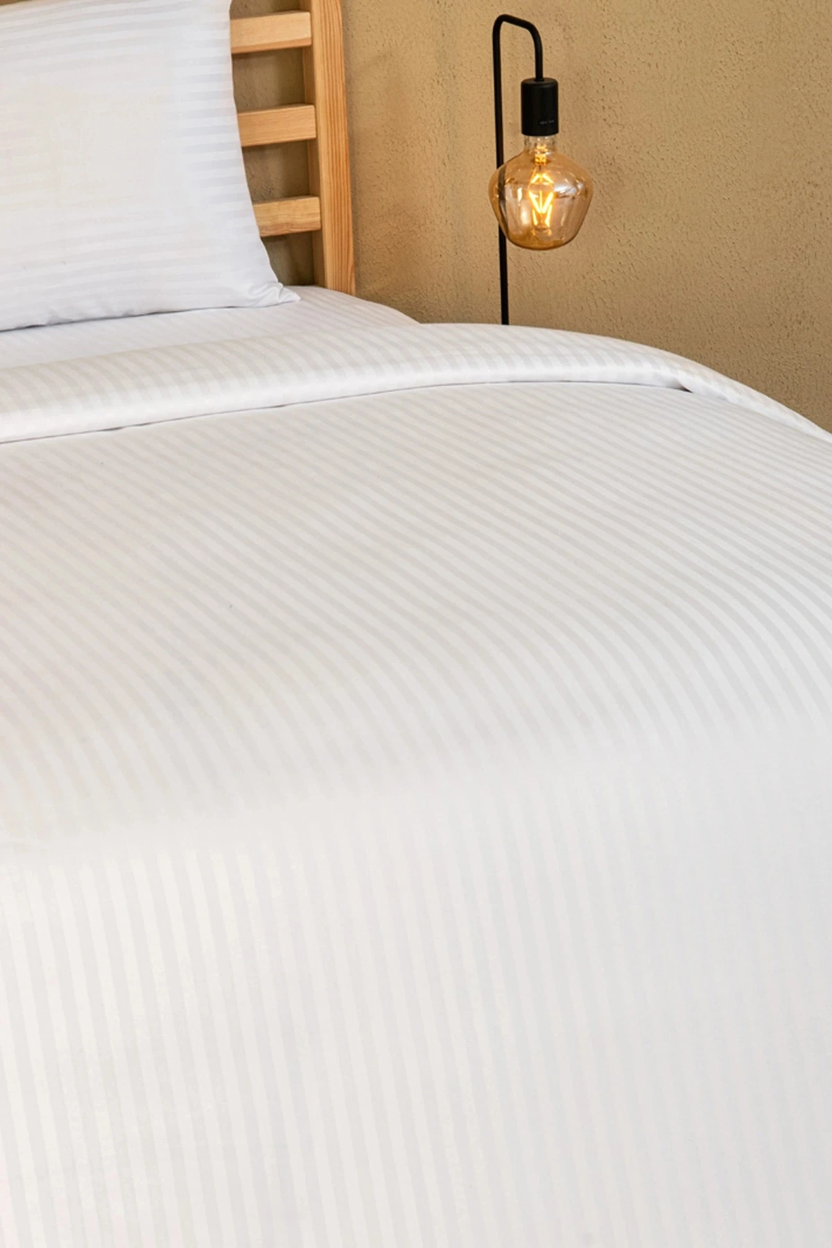 Duvet Cover Set, Striped Satin – White Pearl