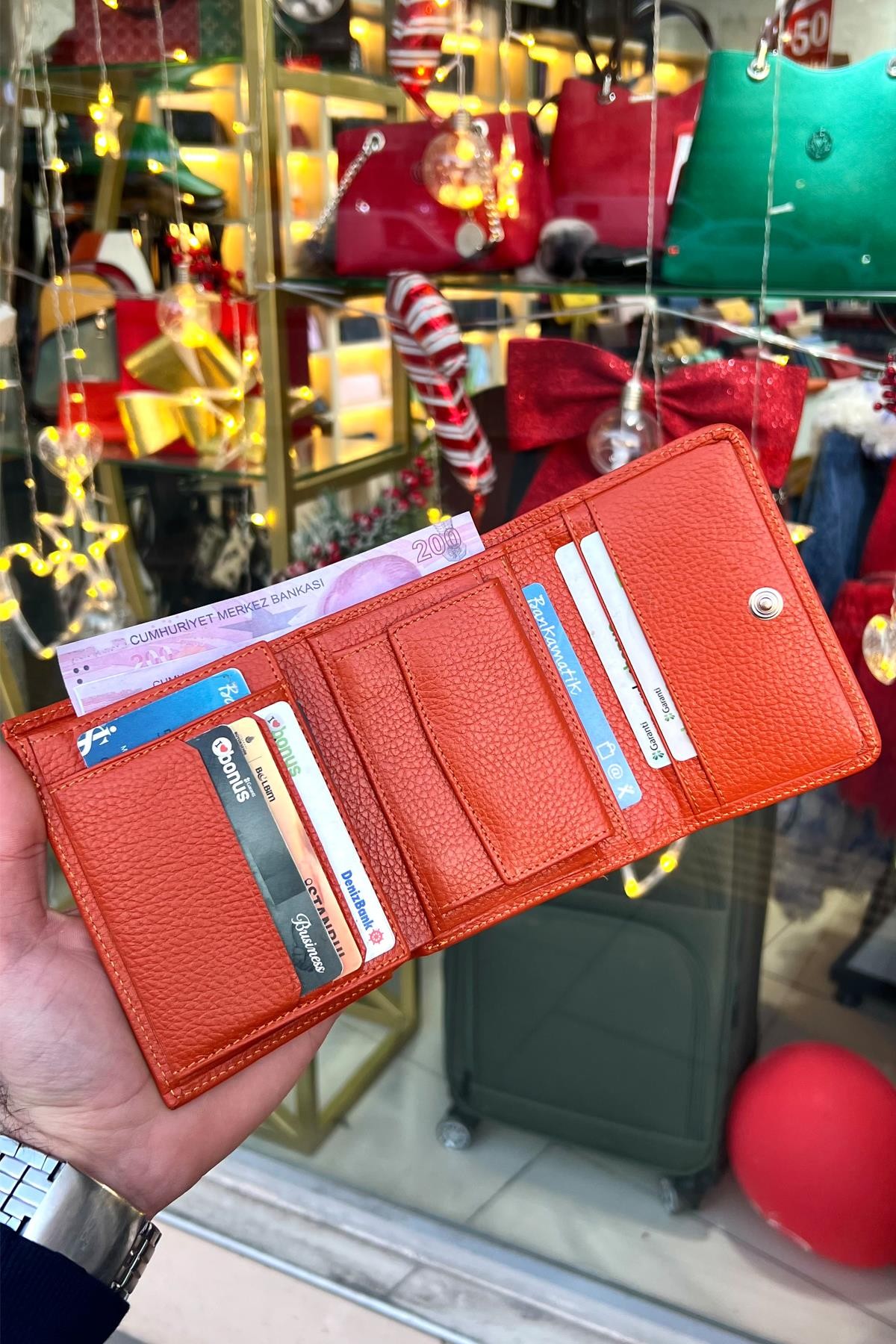 Sahra Turuncu Hakiki Deri Kadın Cüzdan Kibar ve Kullanışlı (12x9cm)