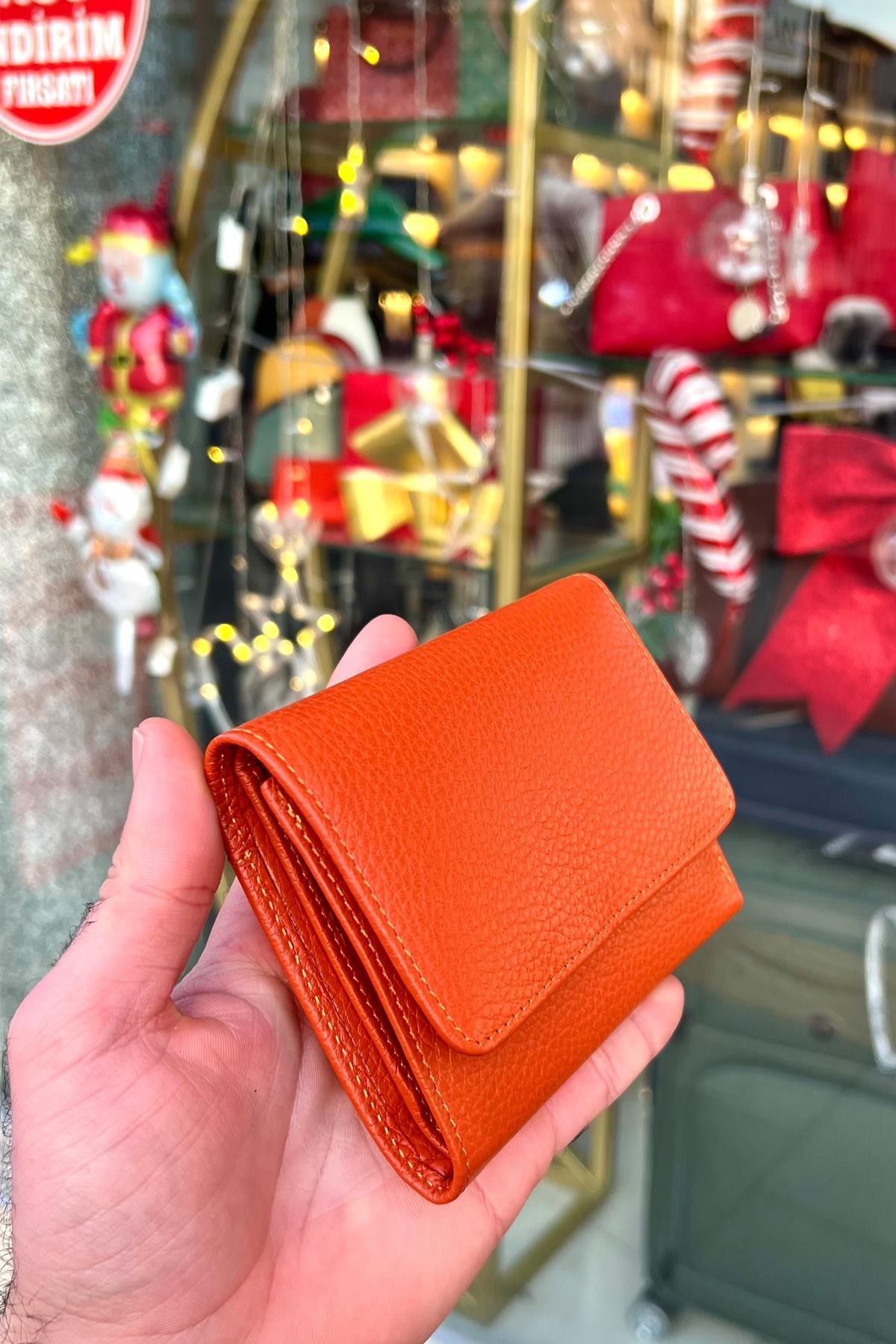 Sahra Turuncu Hakiki Deri Kadın Cüzdan Kibar ve Kullanışlı (12x9cm)