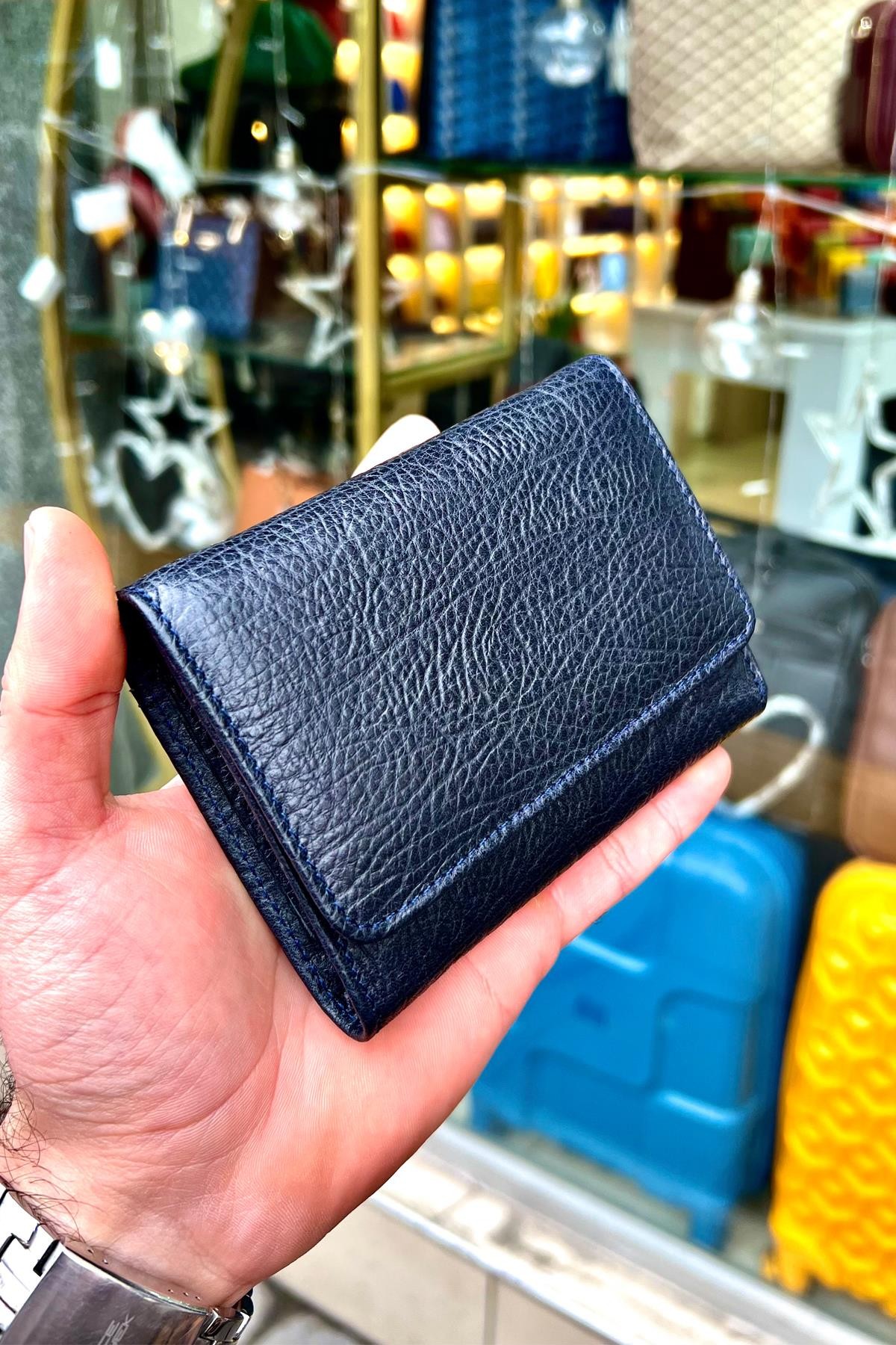 Sahra Lacivert Hakiki Deri Kadın Cüzdan Kibar ve Kullanışlı (12x9cm)