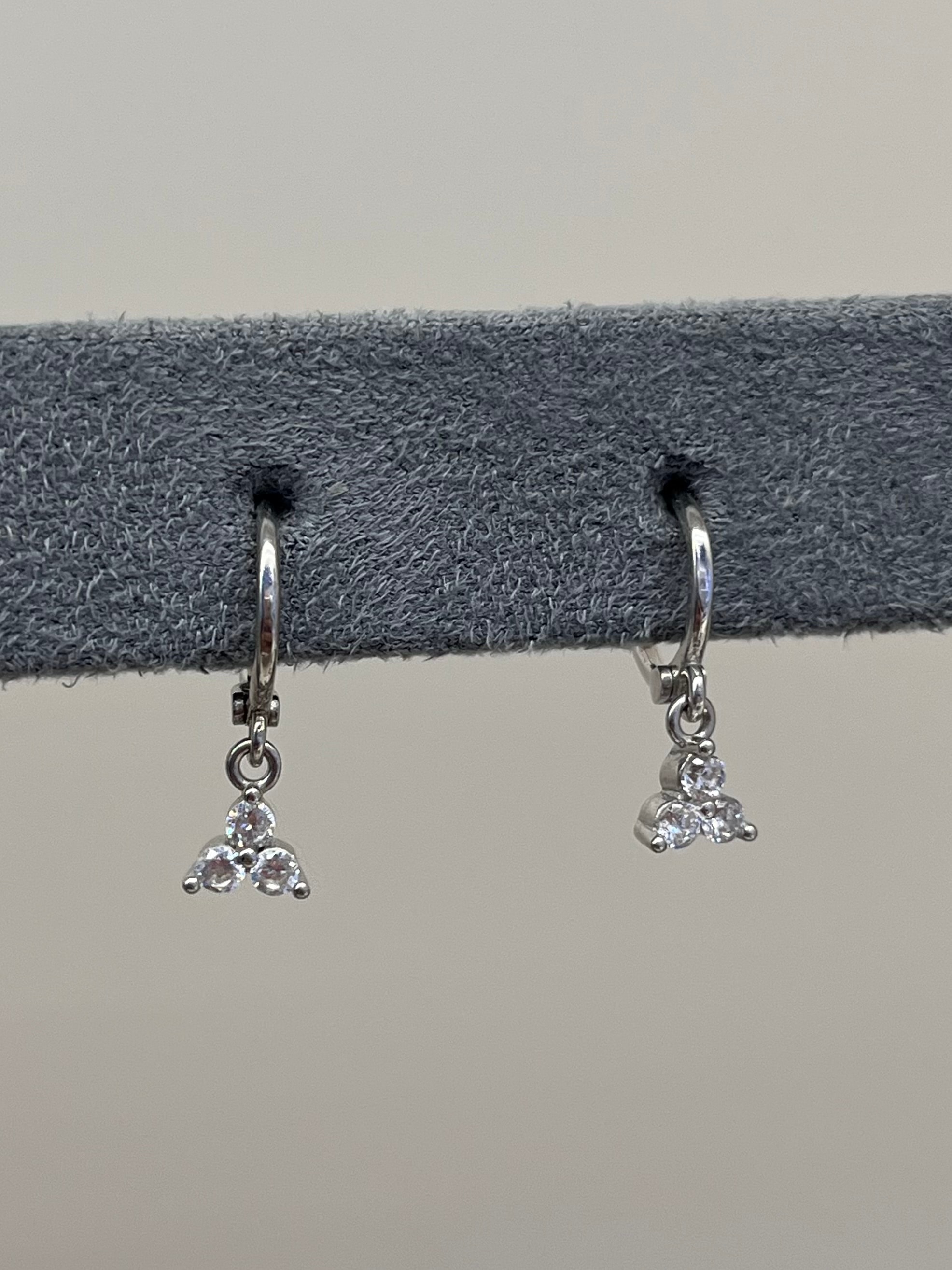 İTHAL ÜÇTAŞ PIERCING