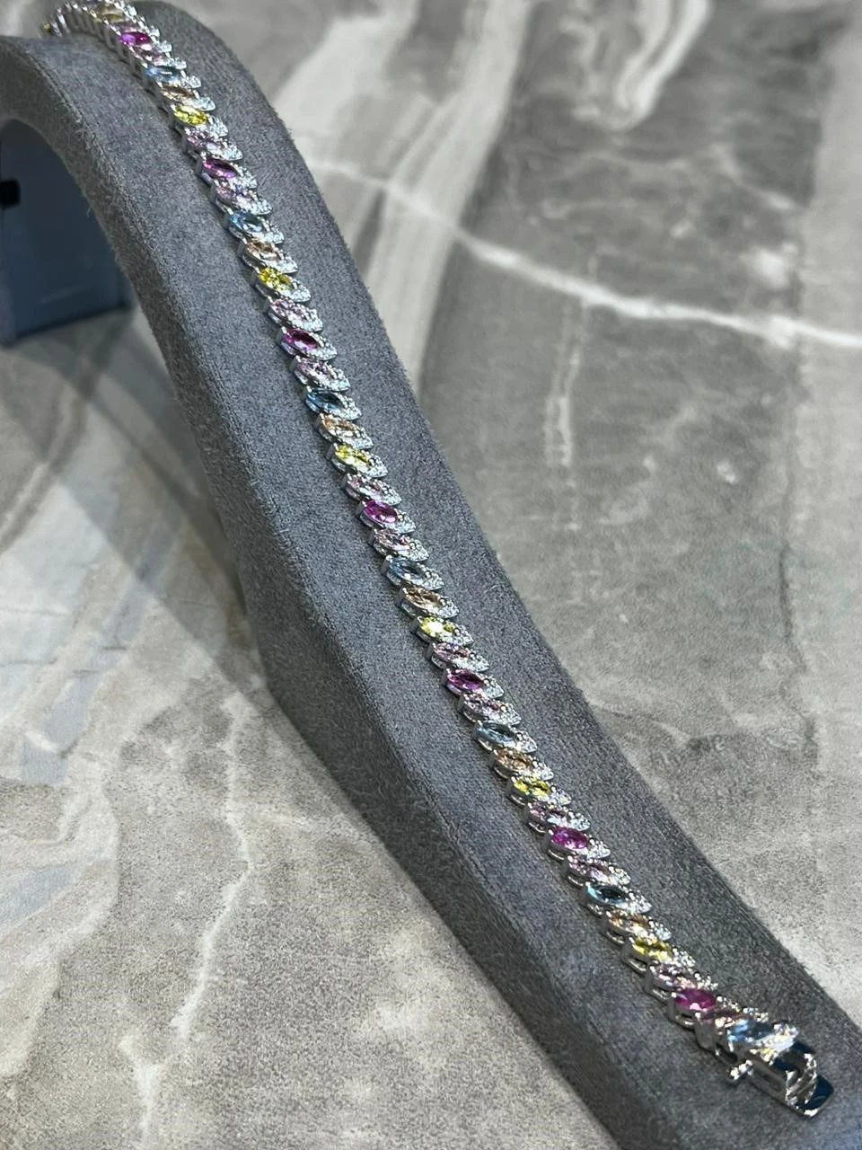 İTHAL RENKLİ OVAL SU YOLU BİLEKLİK