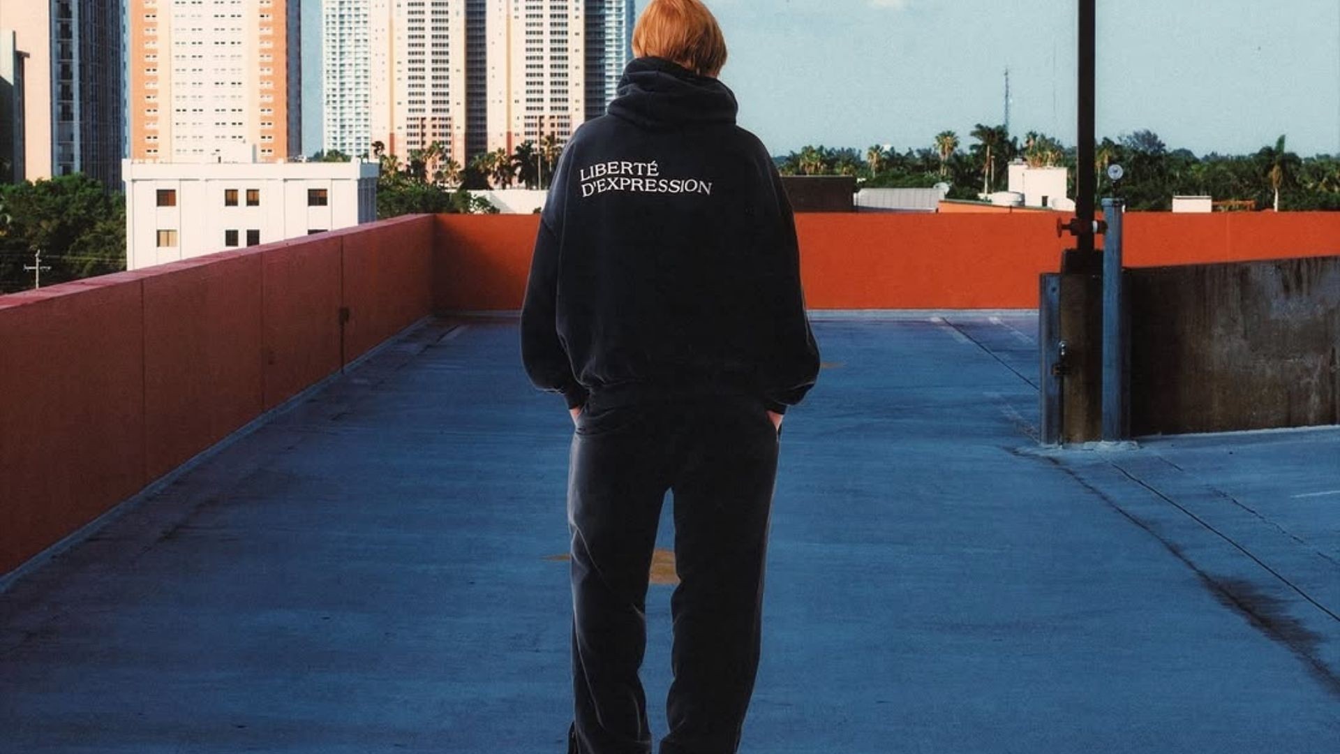Sweatpants Nedir? Nasıl Kombinlenir? 