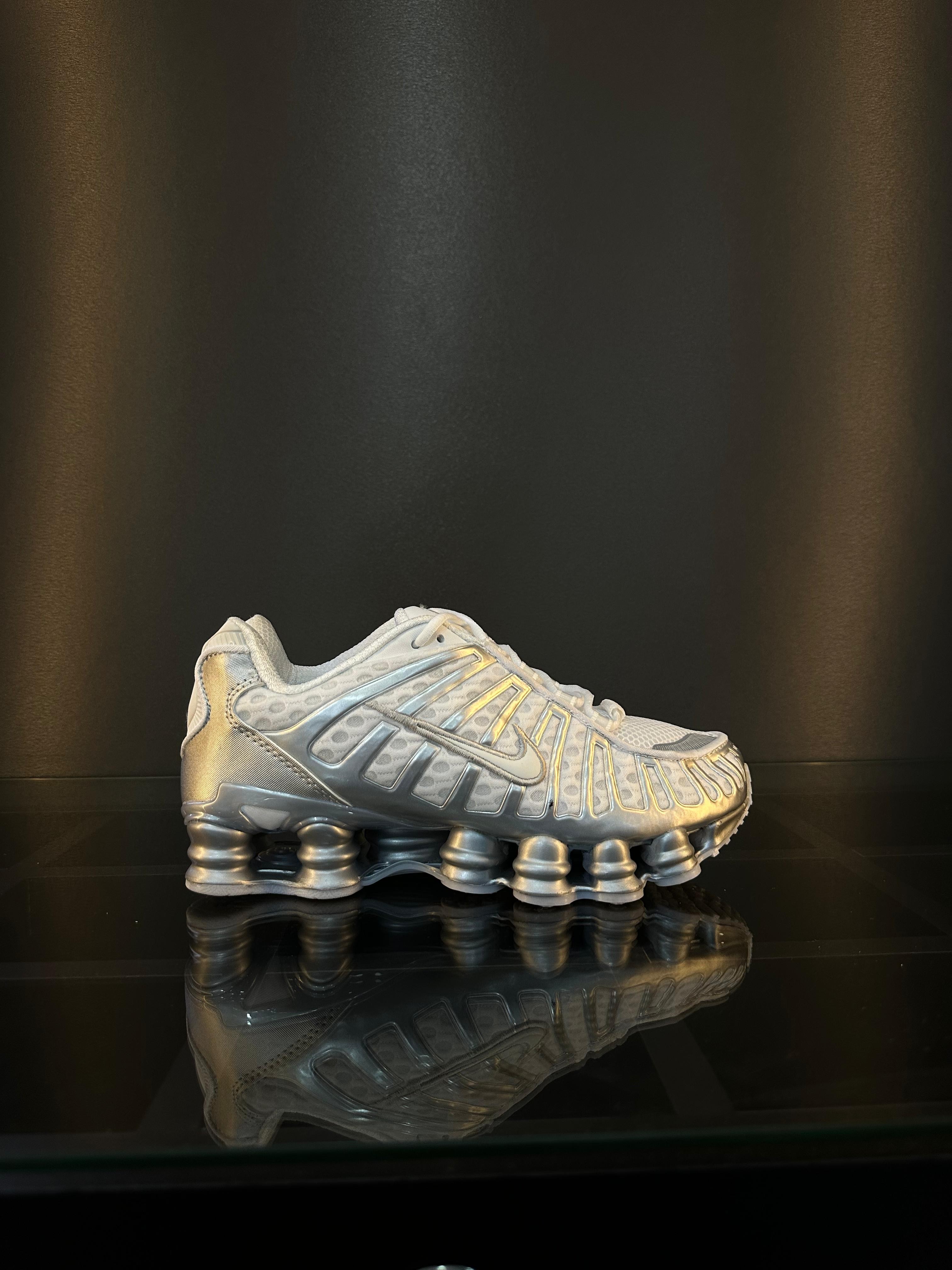 Nike shox TL