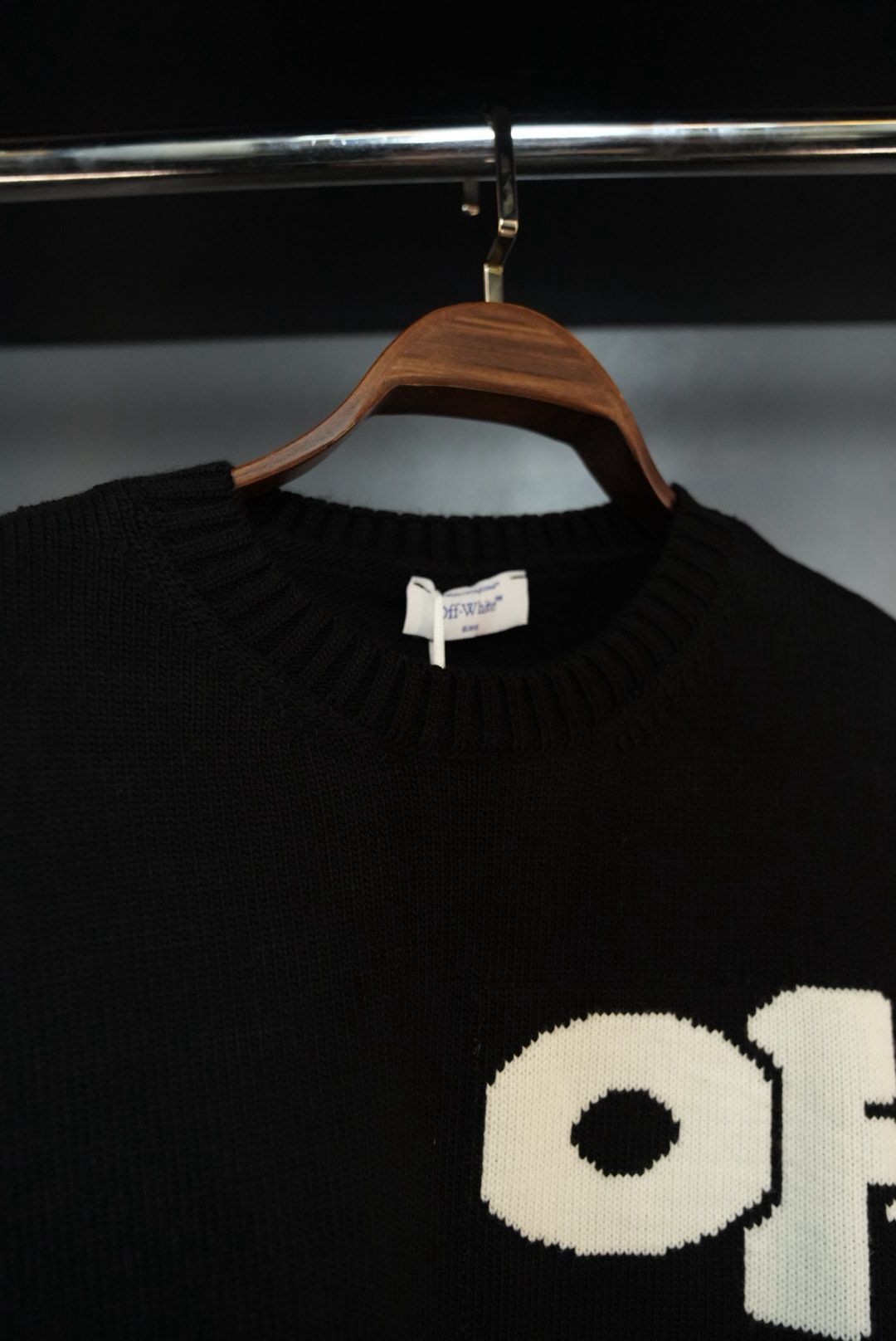 Off white kazak