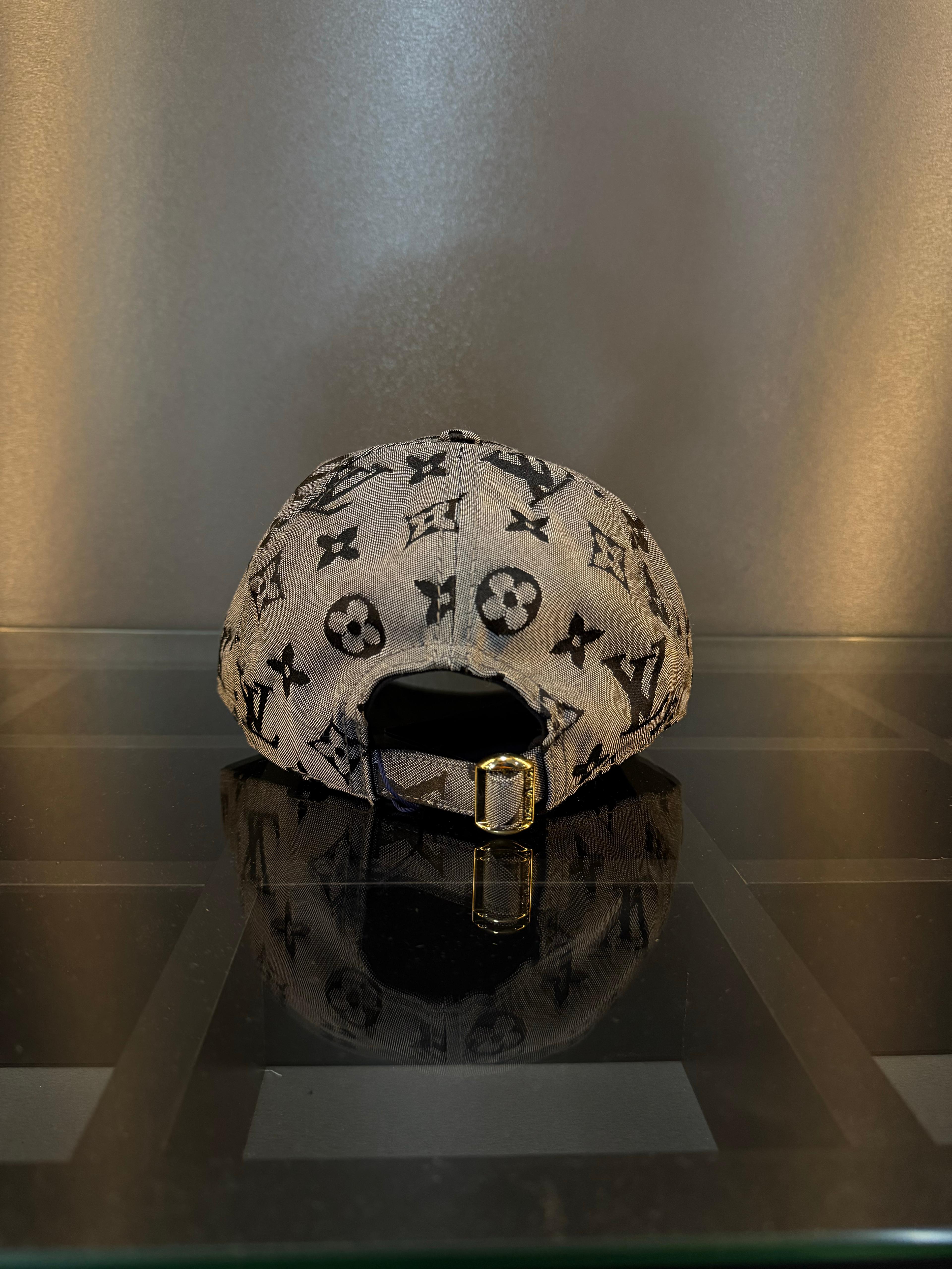 Louis vuitton şapka