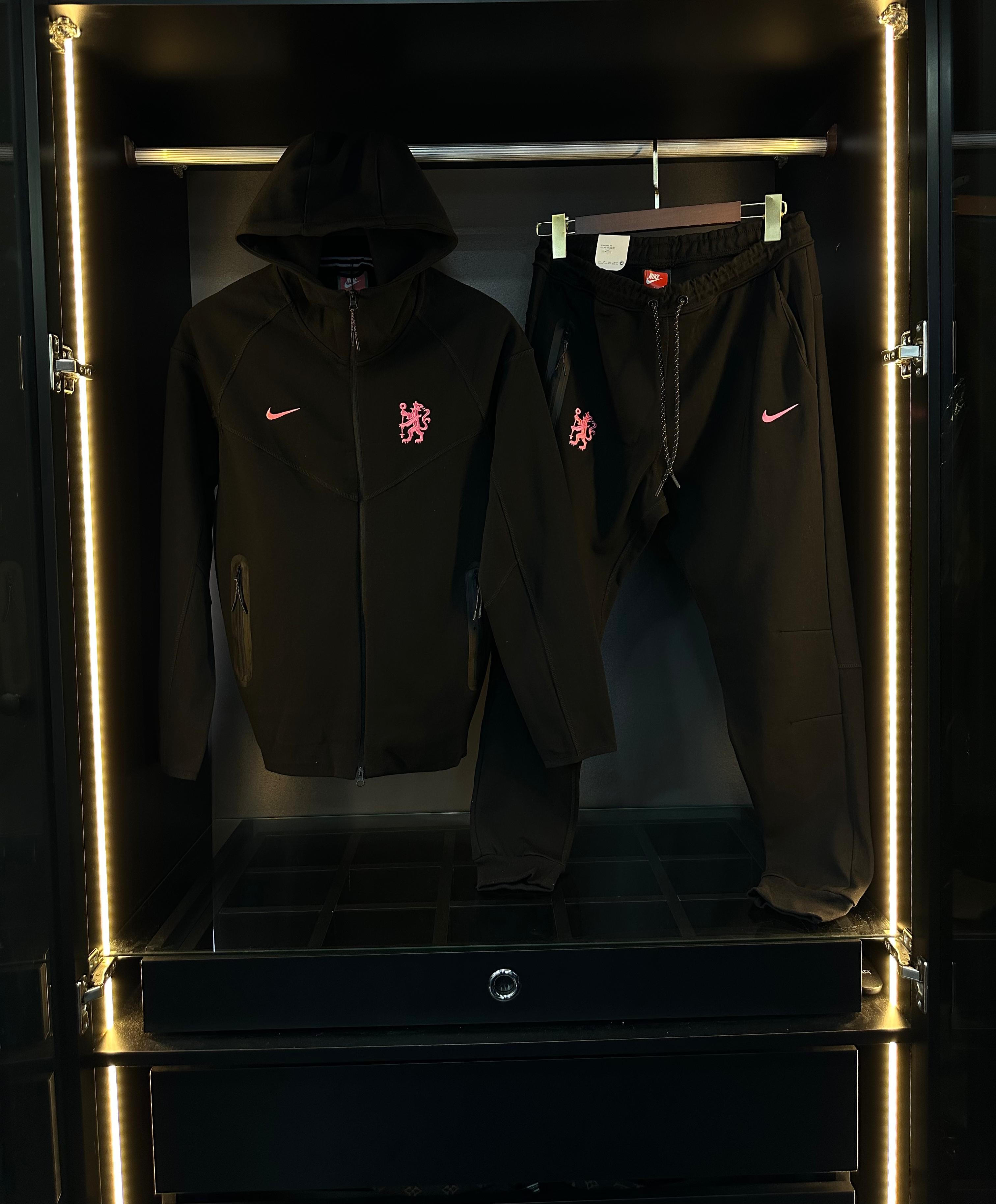 Nike x chelsea tech fleece takım