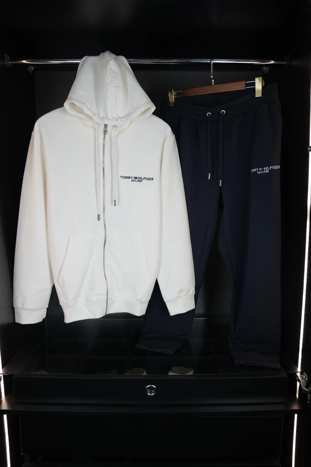 Tommy hilfiger takım