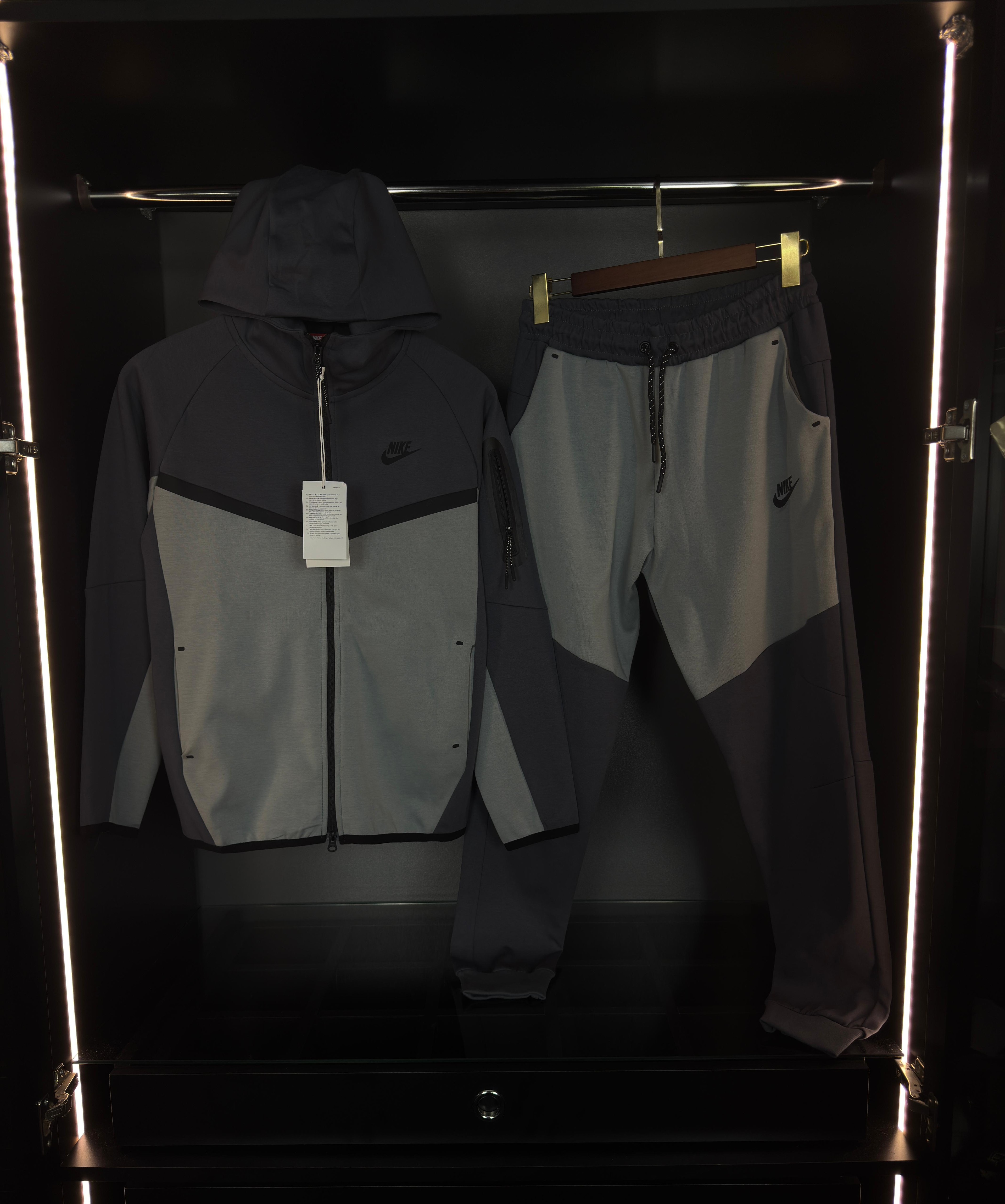 Nike tech fleece takım