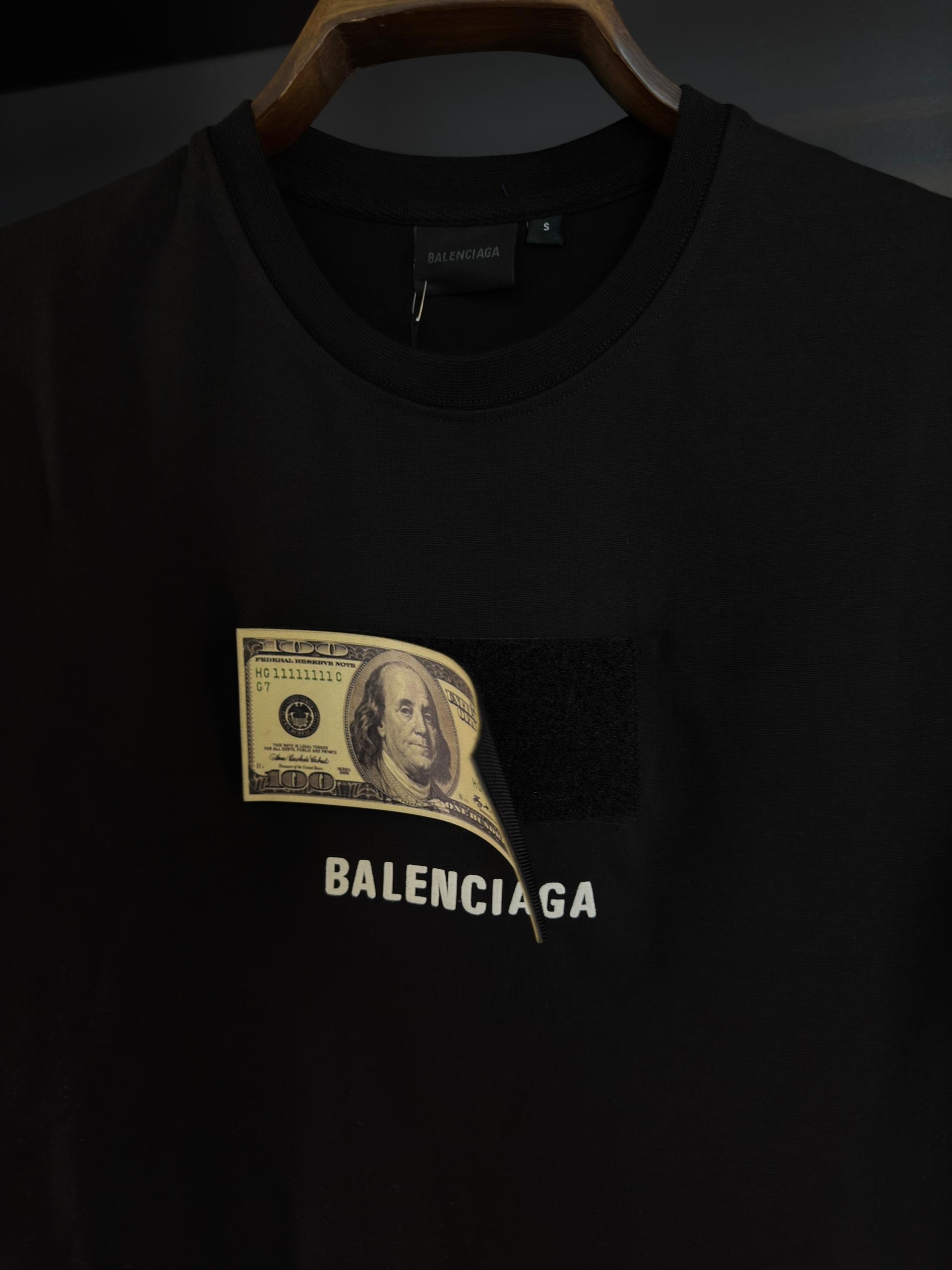 Balenciaga tişört