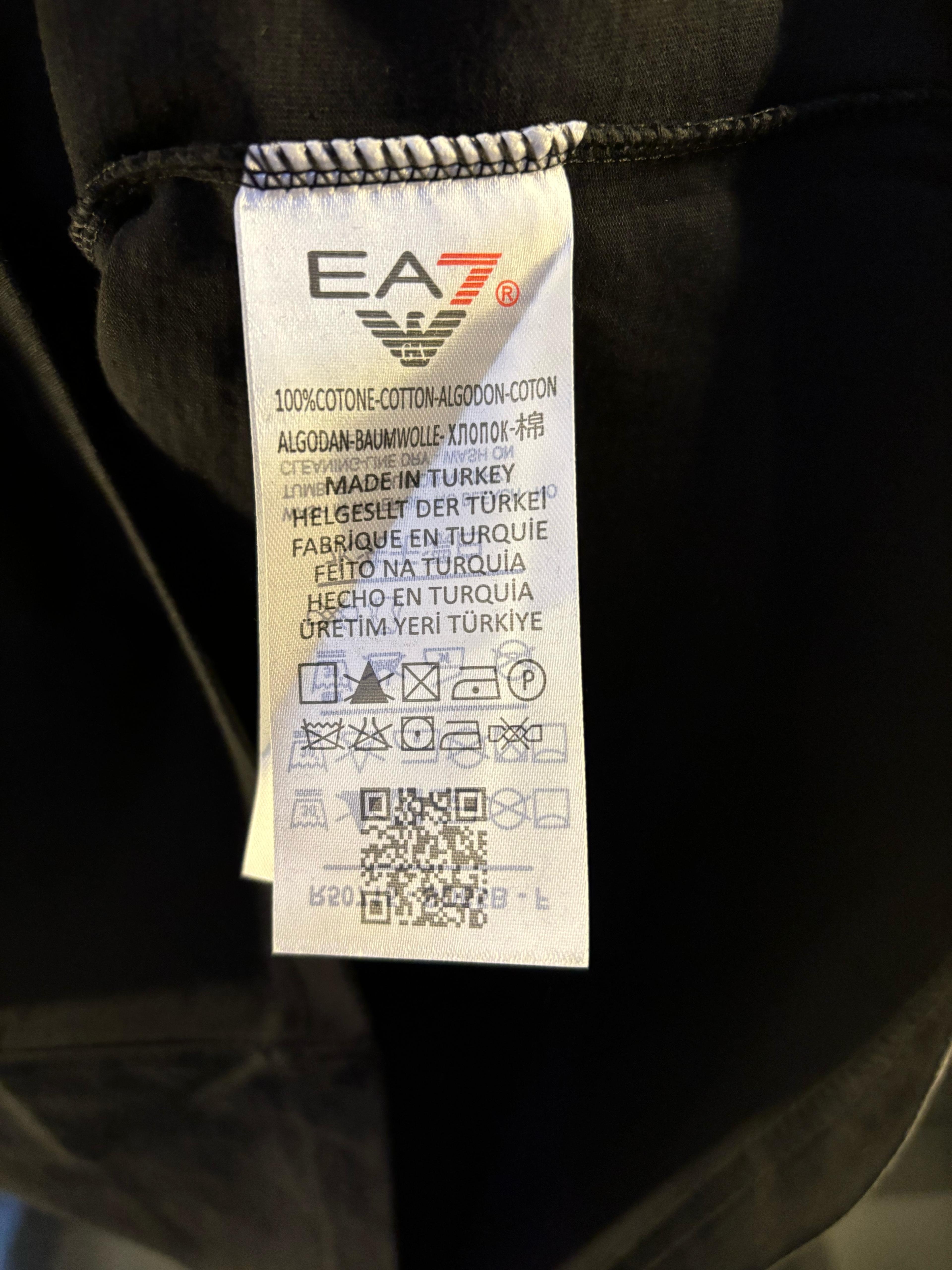 EA7 tişört