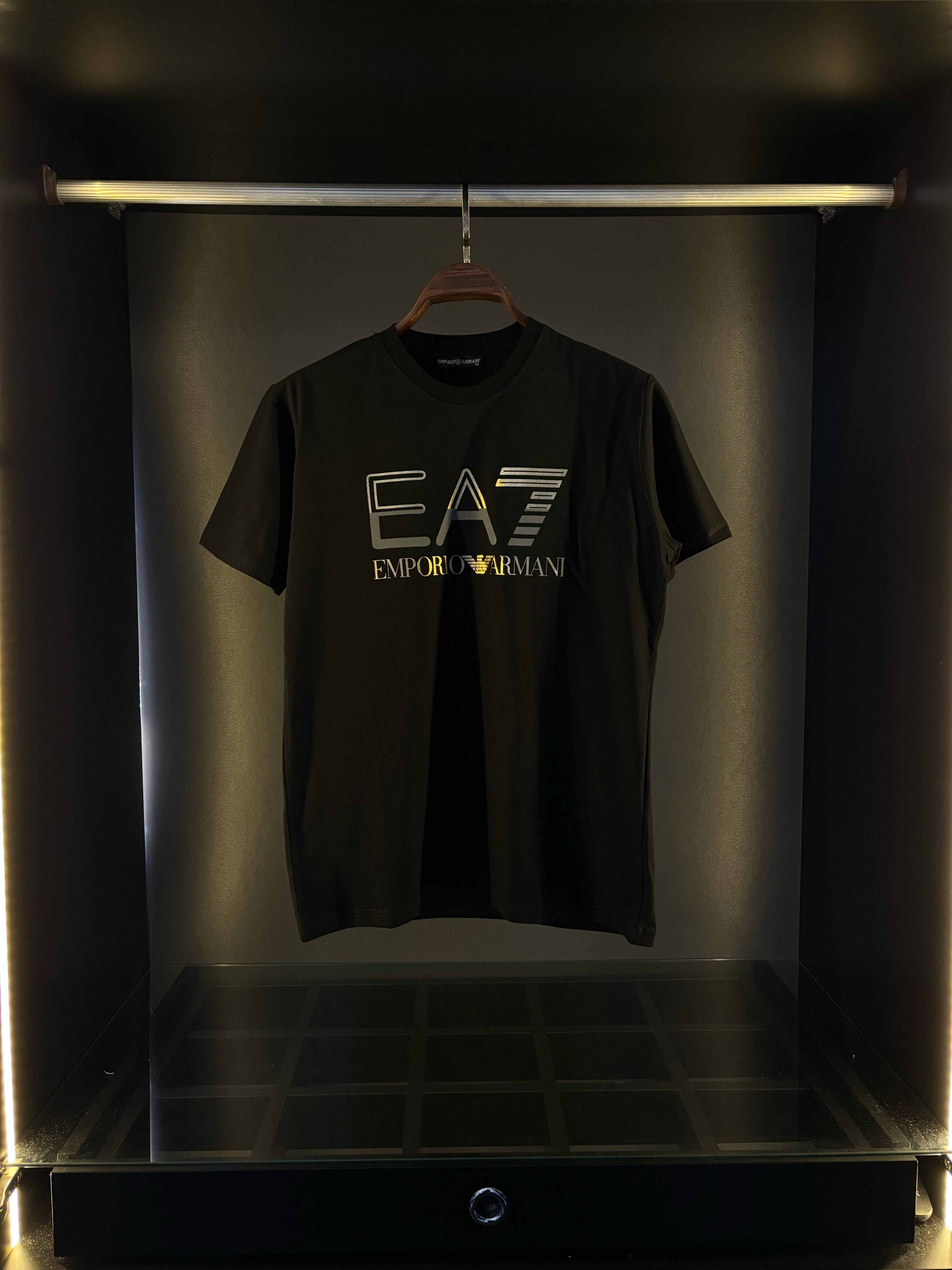 EA7 tişört