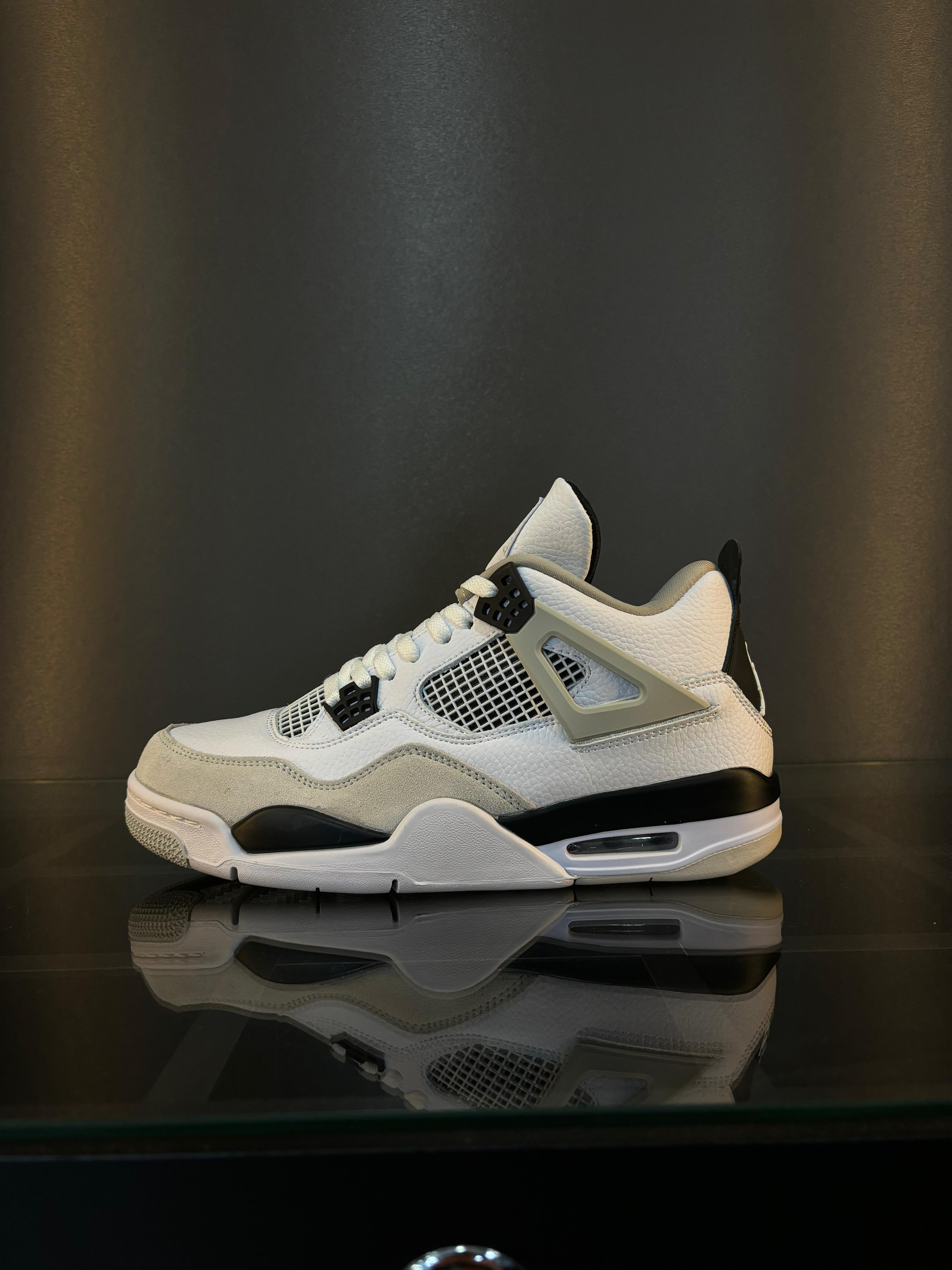 Nike air jordan 4 