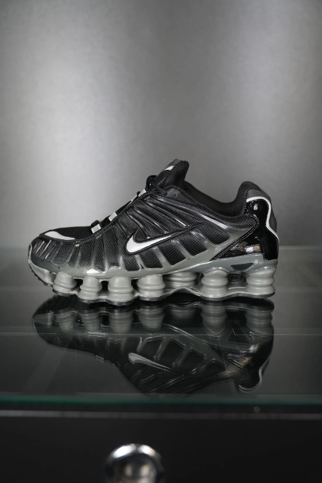 Nike shox TL