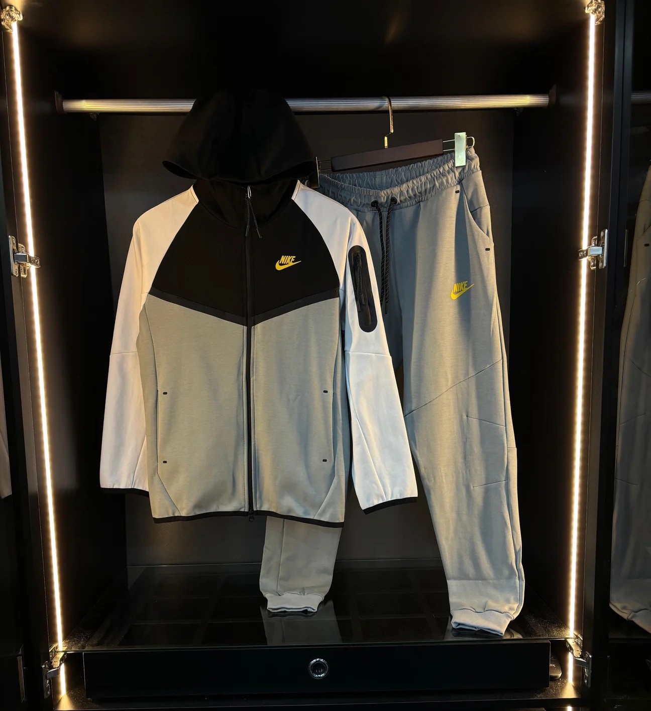 Nike tech fleece takım
