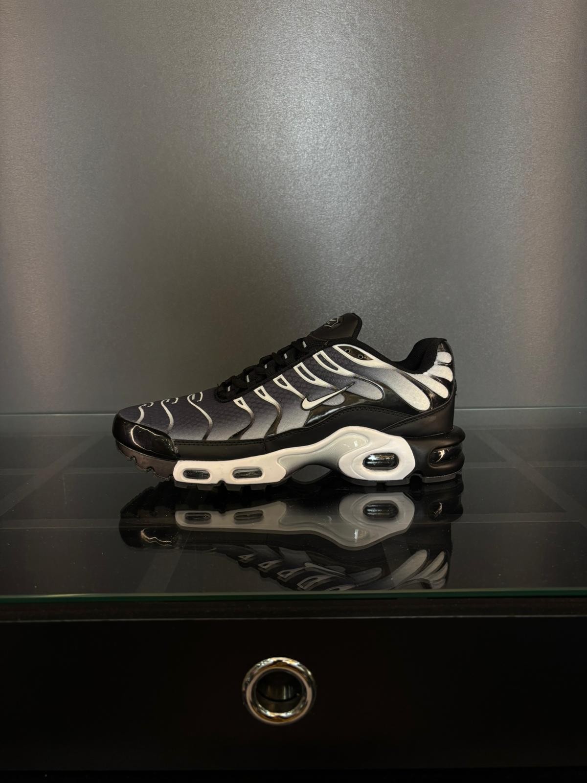Nike air max plus