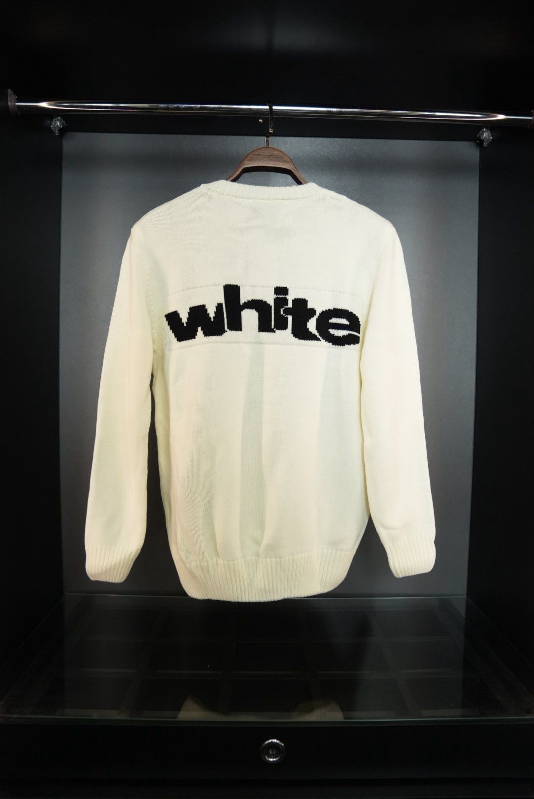 Off white kazak