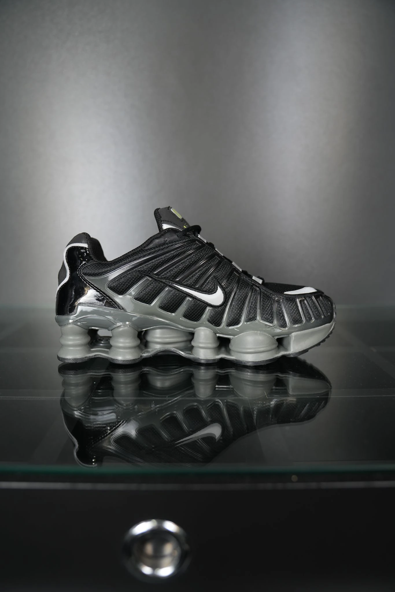Nike shox TL