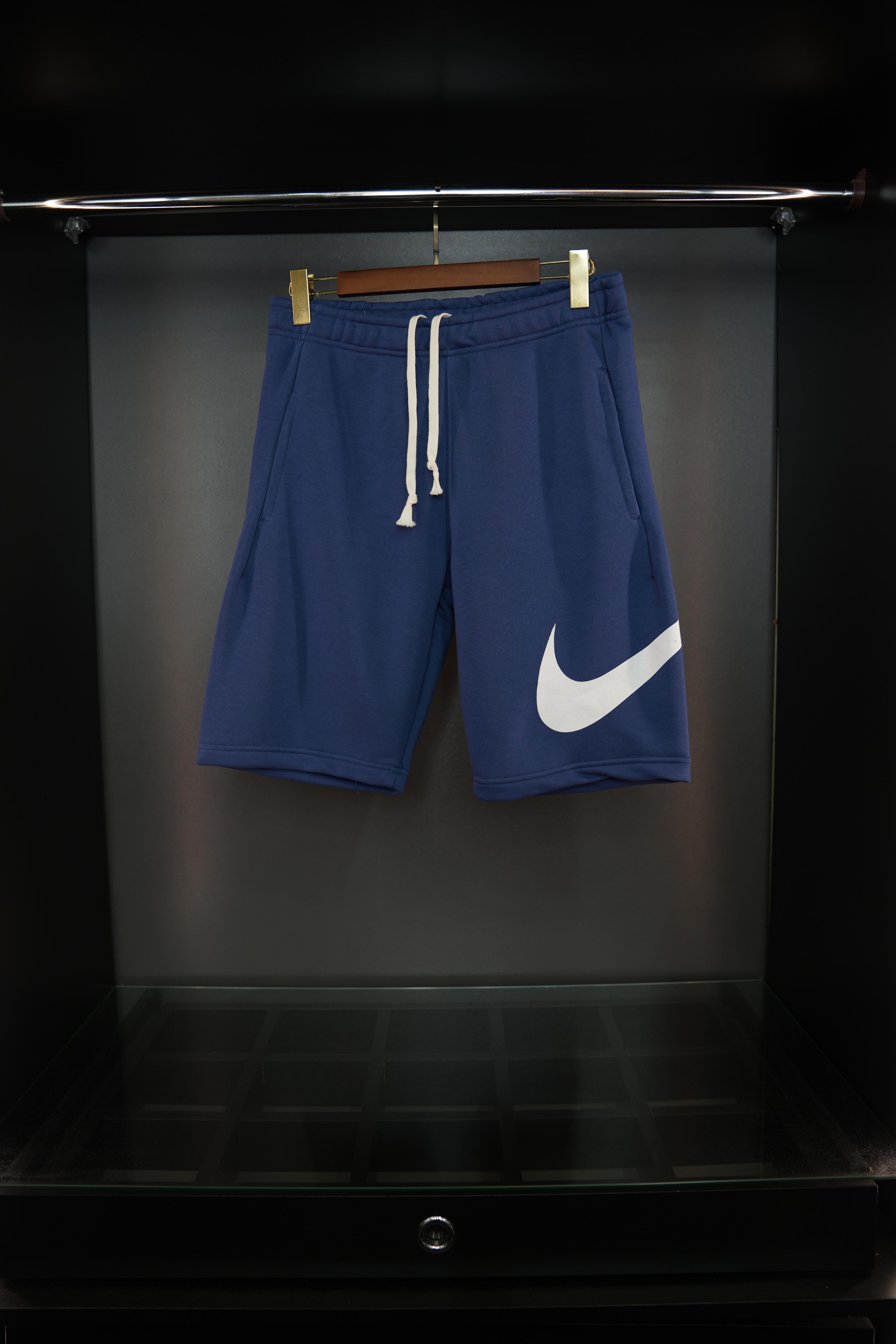 Nike şort