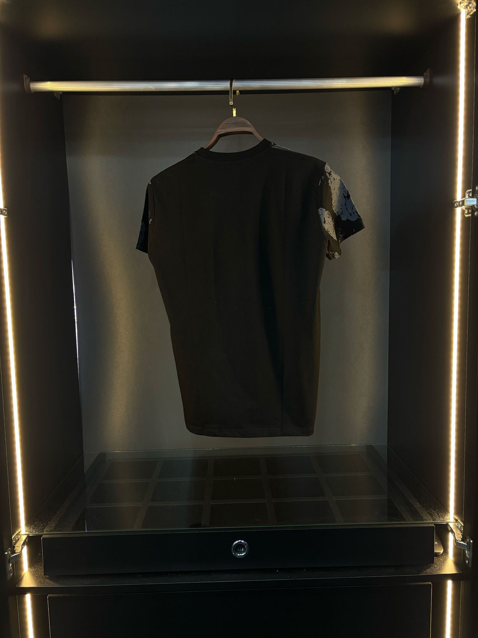 EA7 tişört
