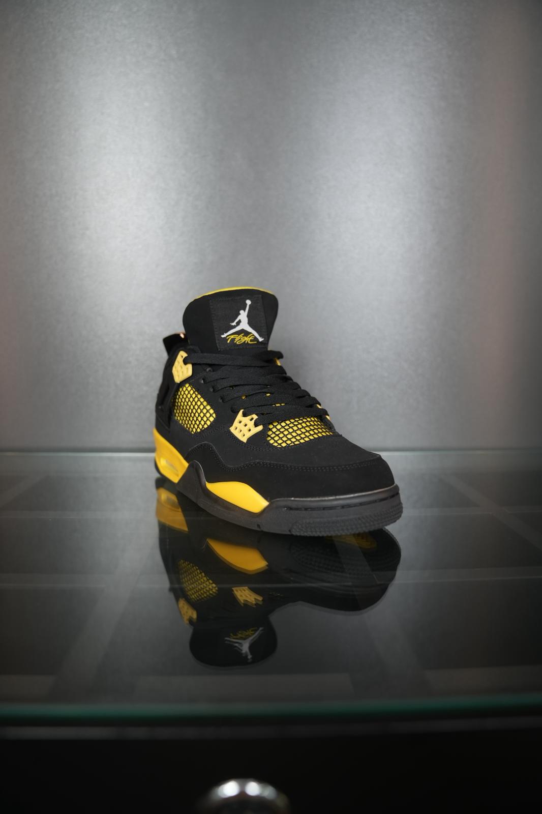 Nike air jordan 4
