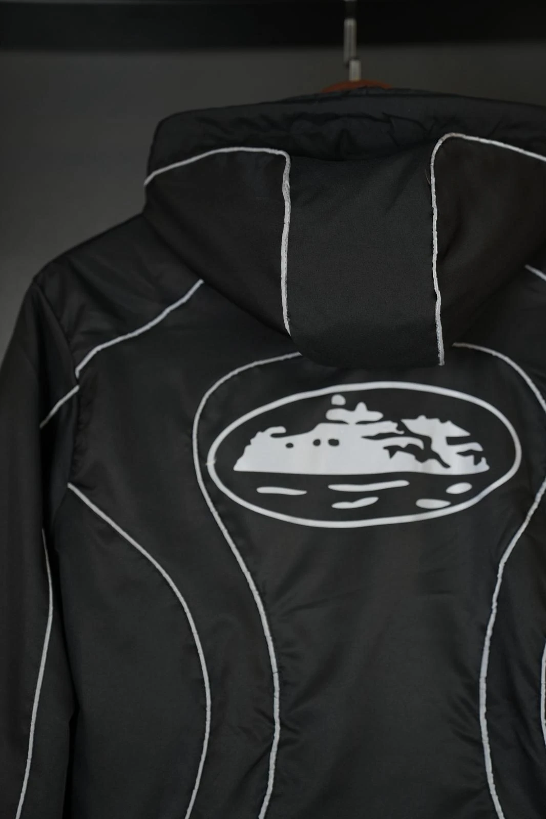 Nike X Corteiz paraşüt