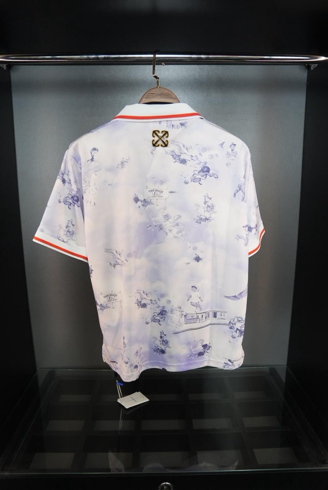 Off white forma