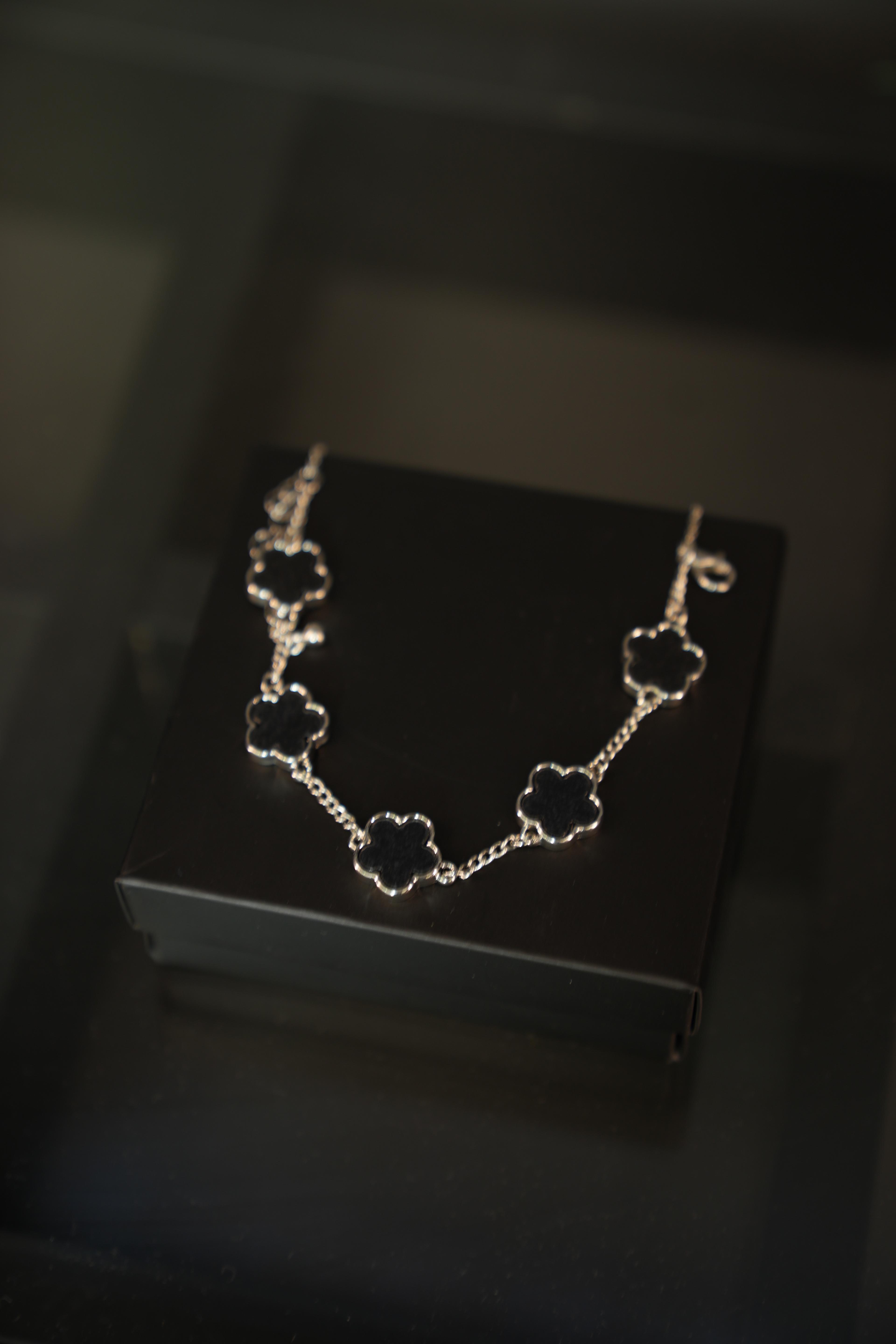 van cleef bileklik
