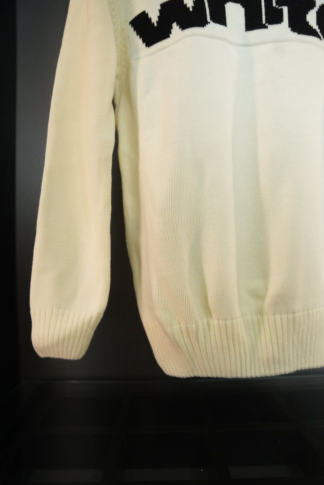 Off white kazak